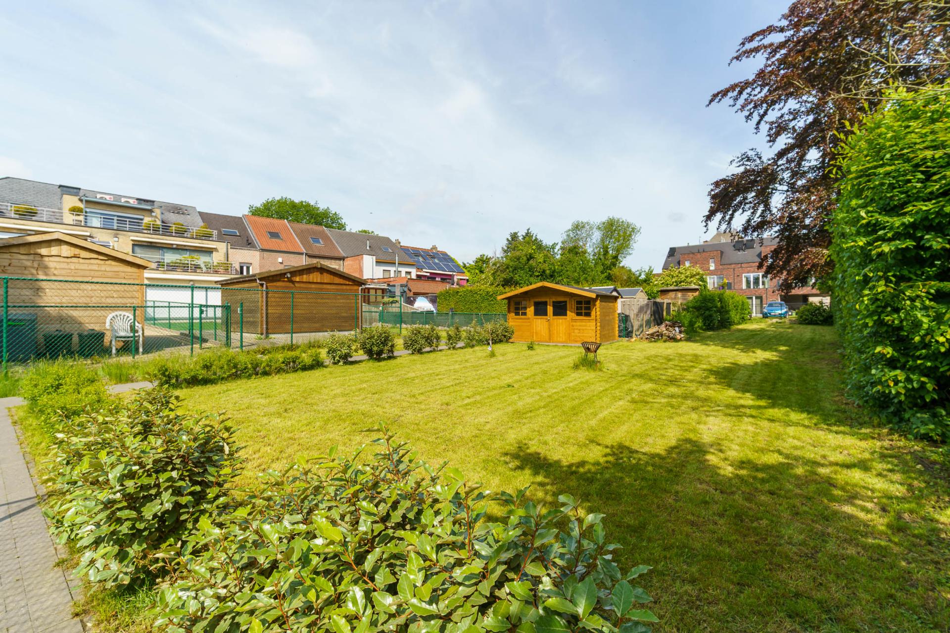 Prachtig gelegen stadswoning met ruime tuin in Rumst — foto