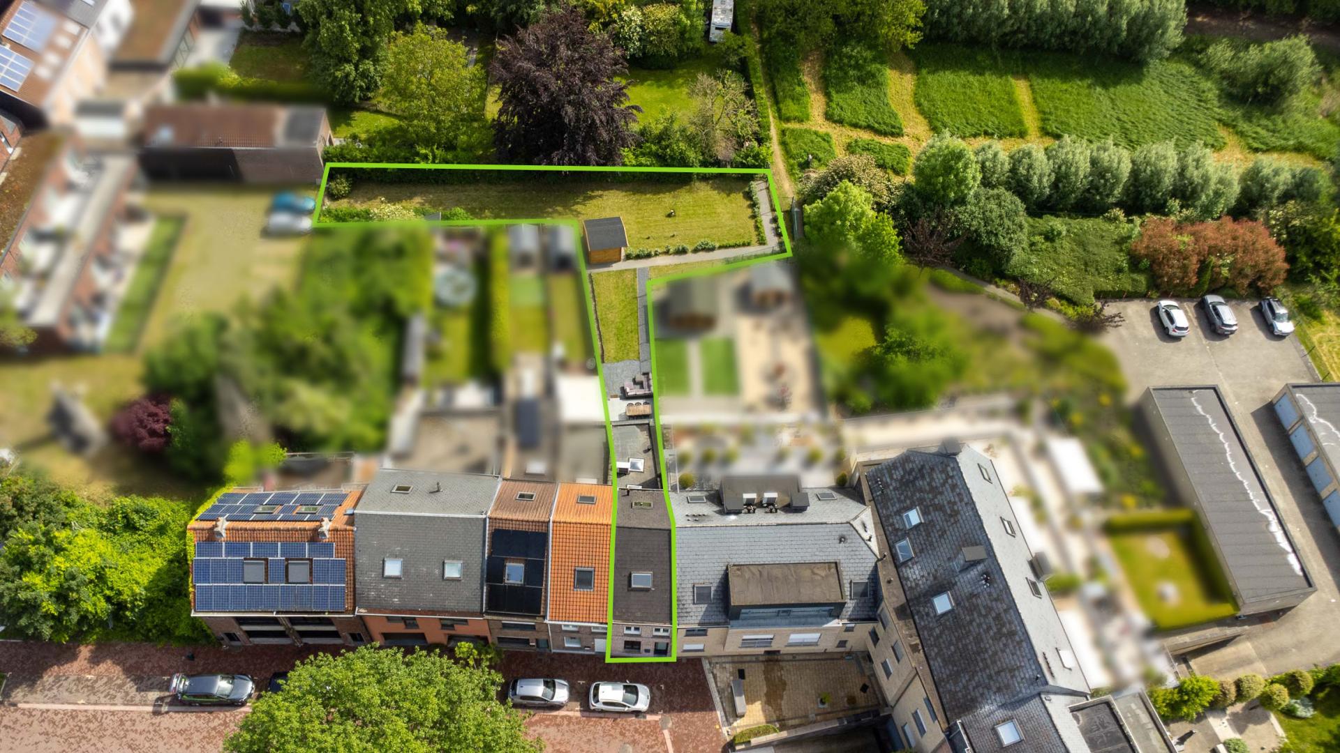 Prachtig gelegen stadswoning met ruime tuin in Rumst — foto
