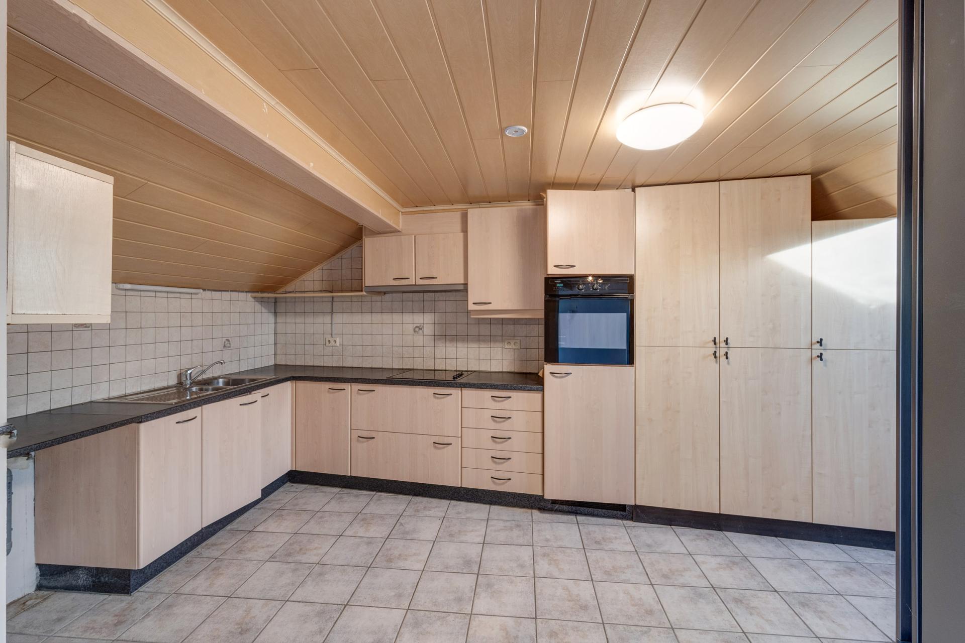 Gezellig appartement met terras in het centrum van Laakdal — foto
