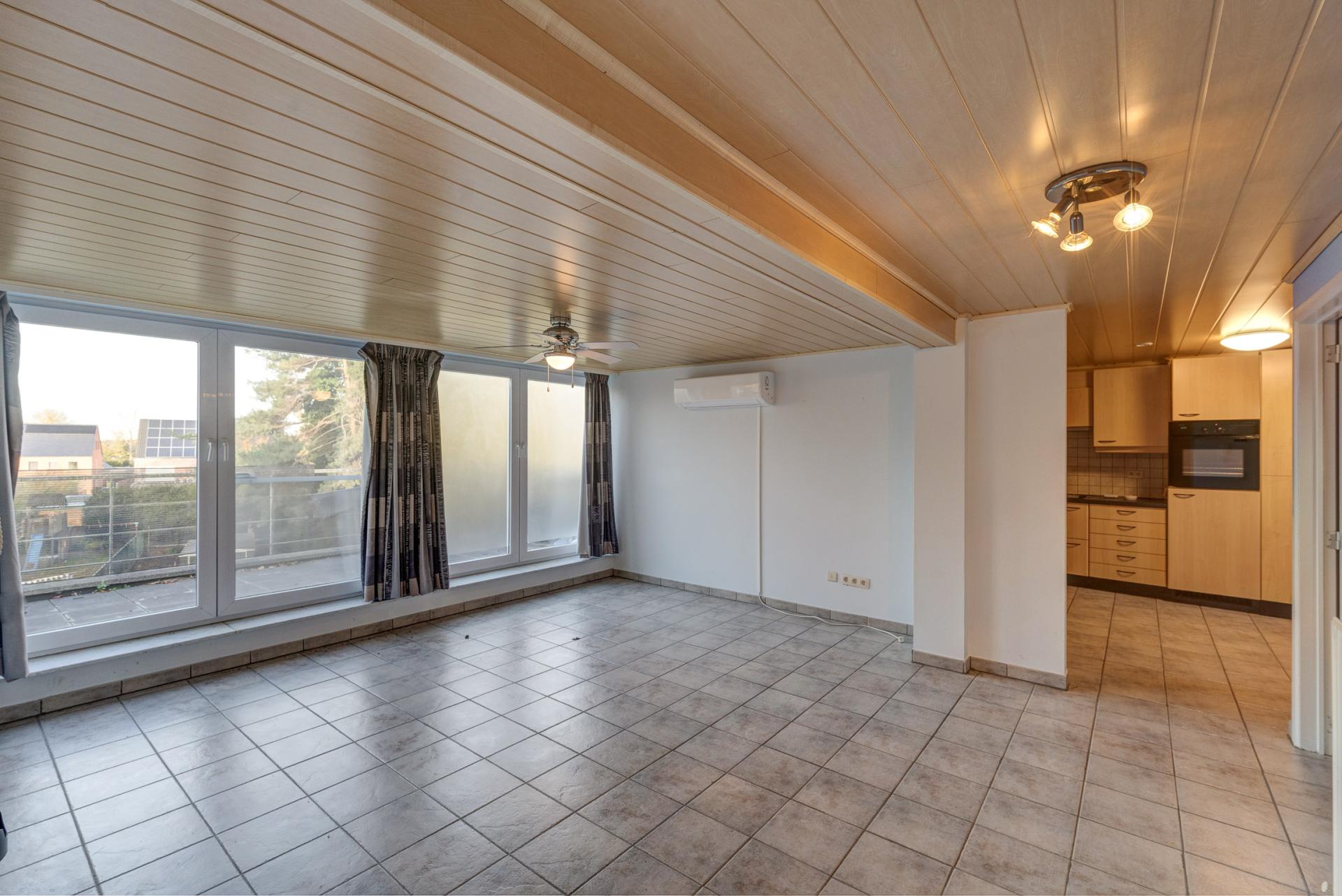 Gezellig appartement met terras in het centrum van Laakdal — foto