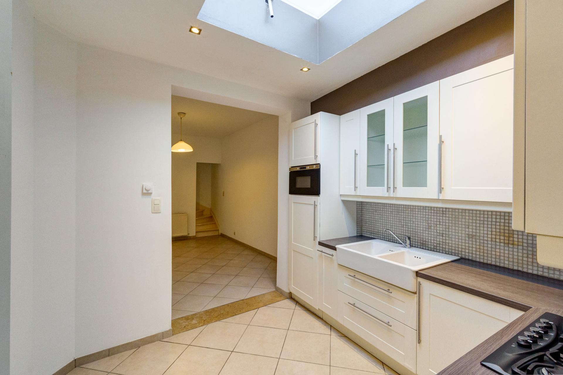 Instapklare woning met 2 SLPK in het centrum van Herentals — foto