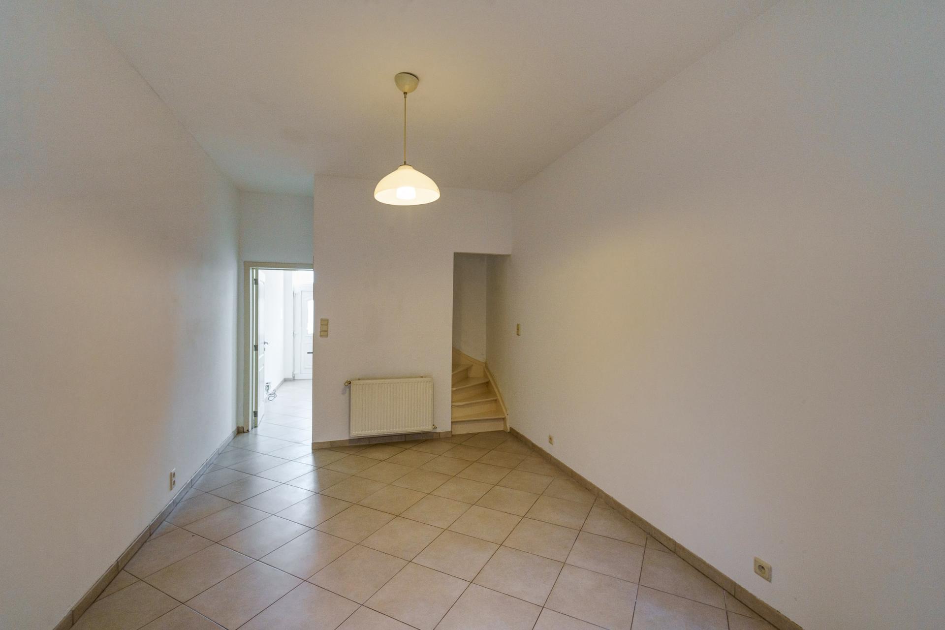 Instapklare woning met 2 SLPK in het centrum van Herentals — foto