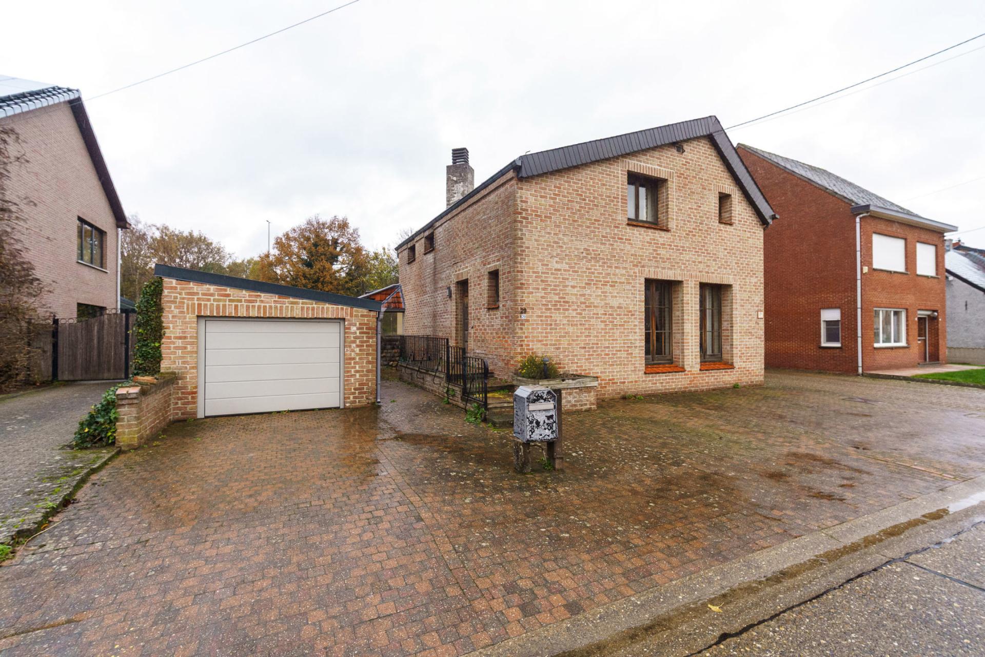 Ruime woning met grote leefruimte en vier SLPK in Westerlo — foto