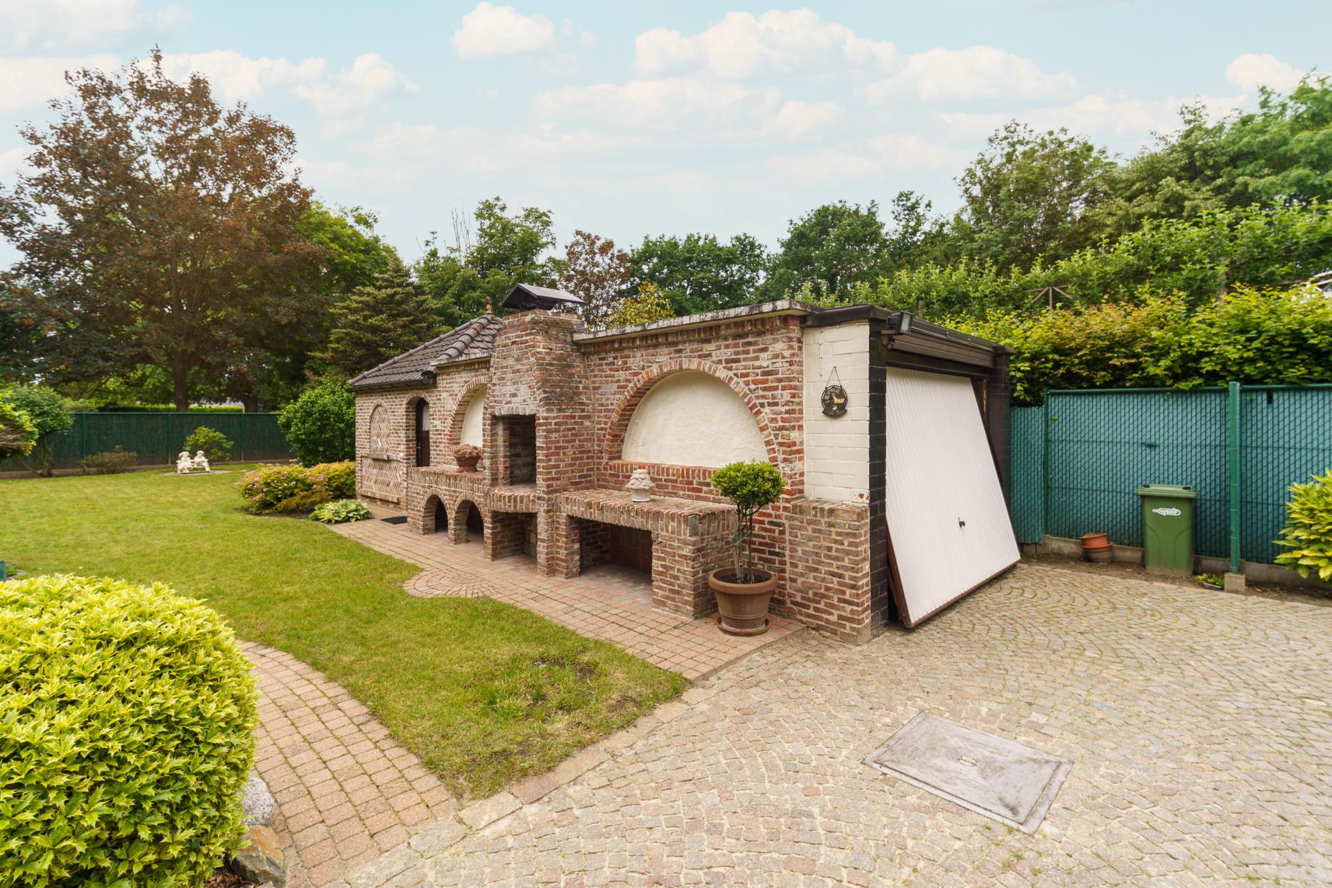 Karaktervolle woning met drie slpk in Rotselaar — foto