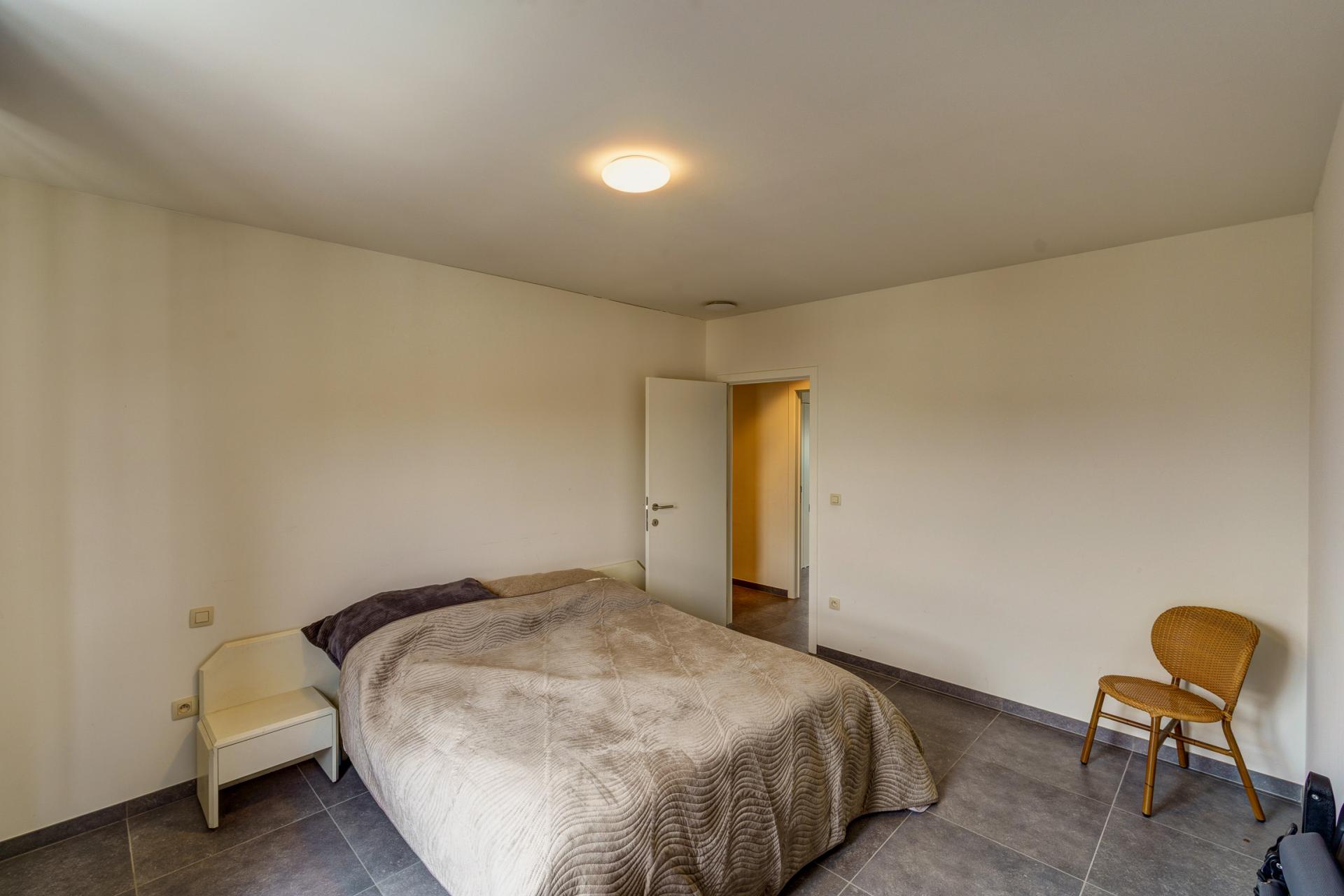 Ruim app met terras en drie slaapkamers in centrum Meerhout — foto
