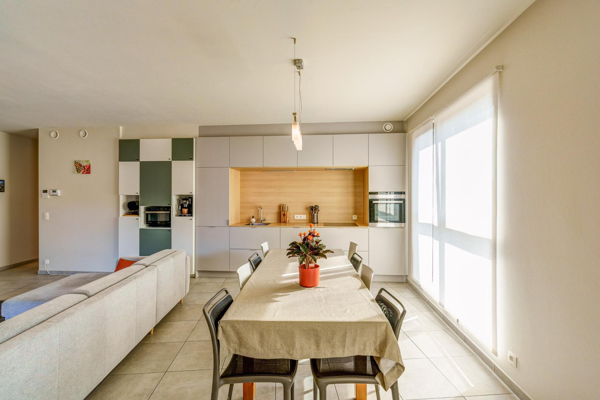 Modern appartement met ruim terras in Lier — foto