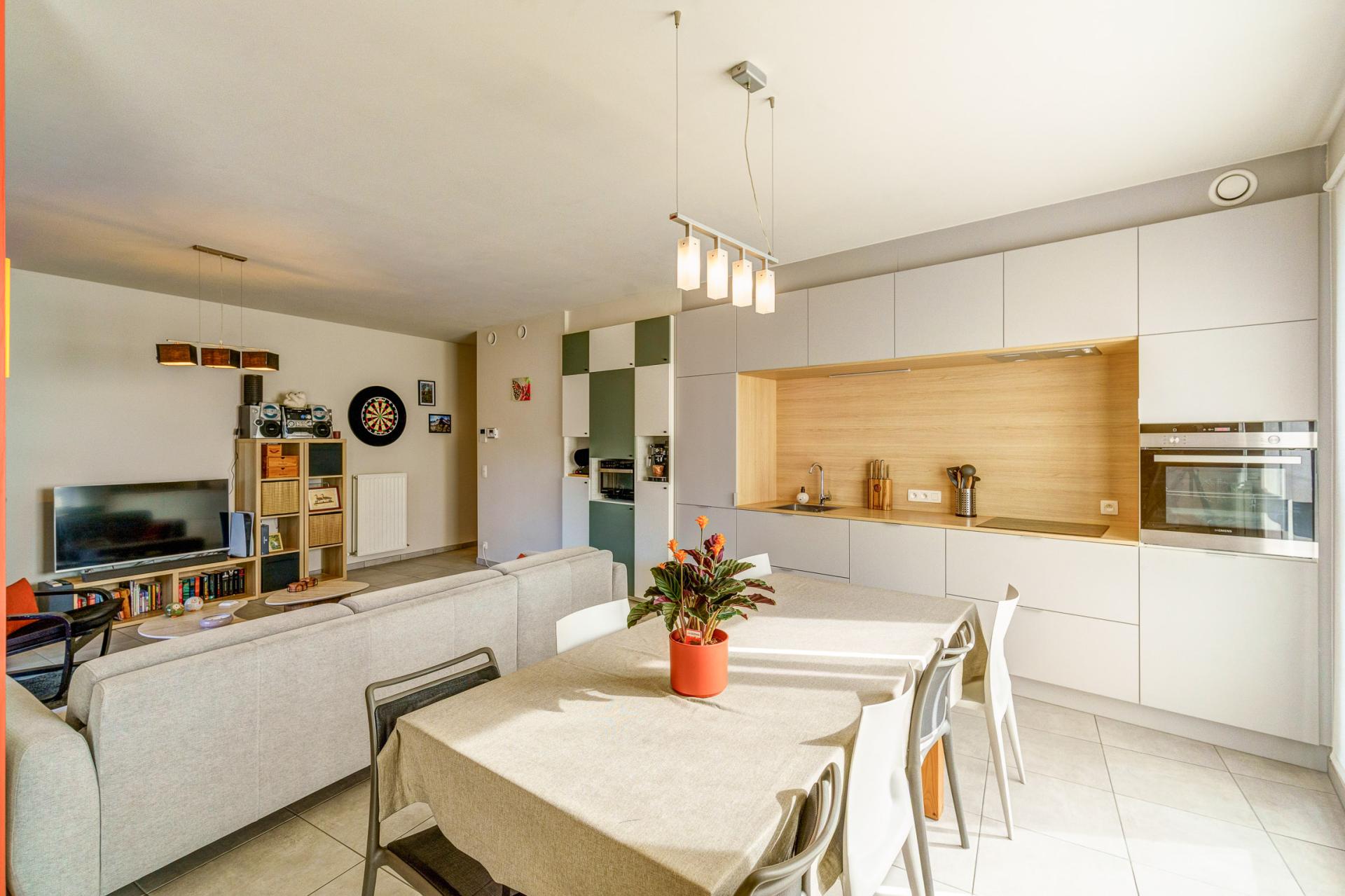 Modern appartement met ruim terras in Lier — foto