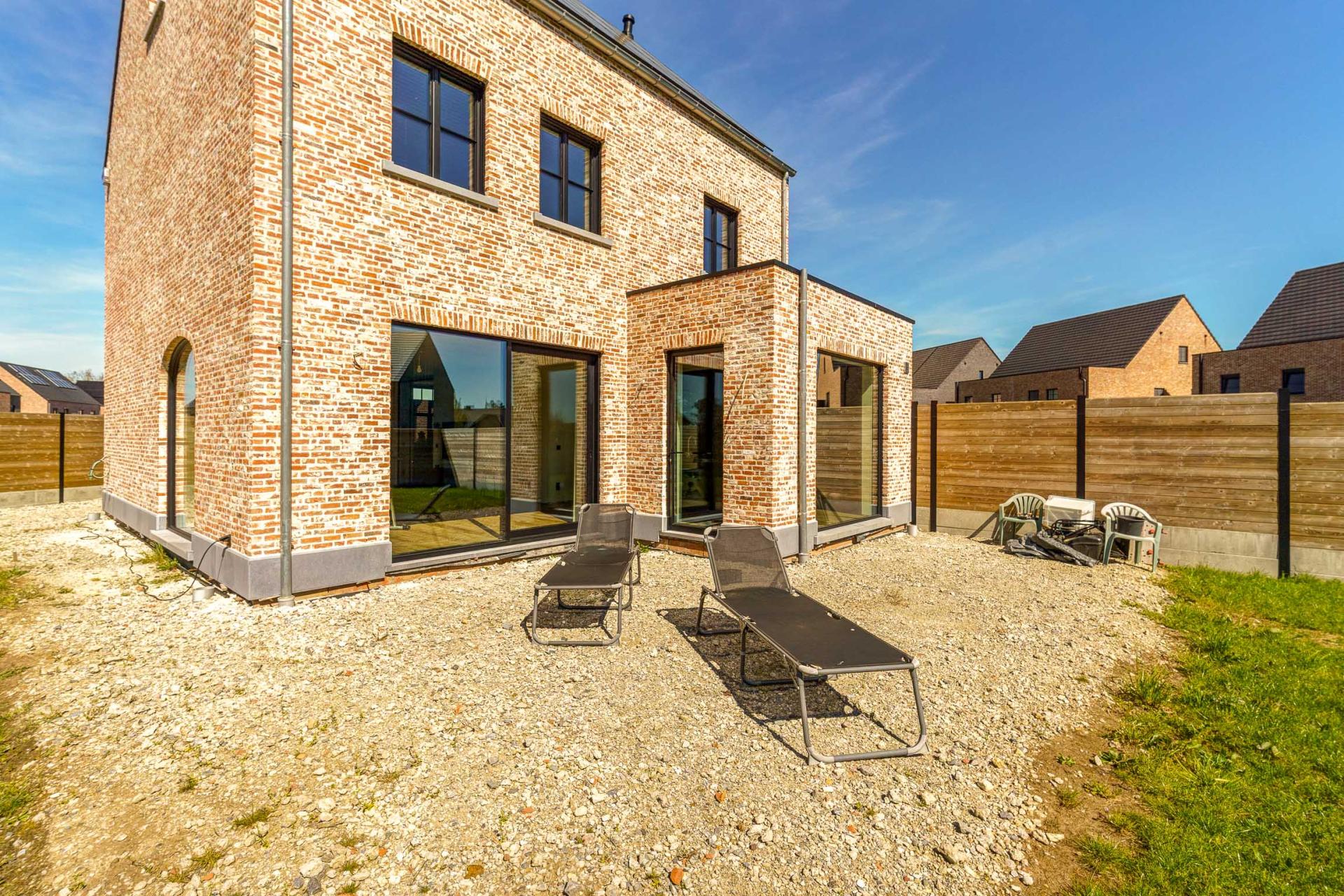 Nieuwbouw met 3 SLPK en multifunctionele zolder in Herentals — foto