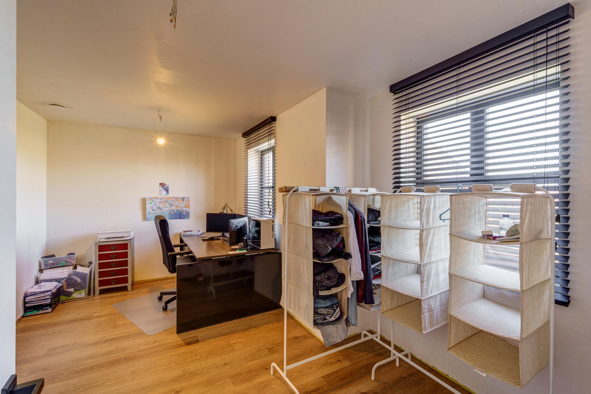 Nieuwbouw met 3 SLPK en multifunctionele zolder in Herentals — foto