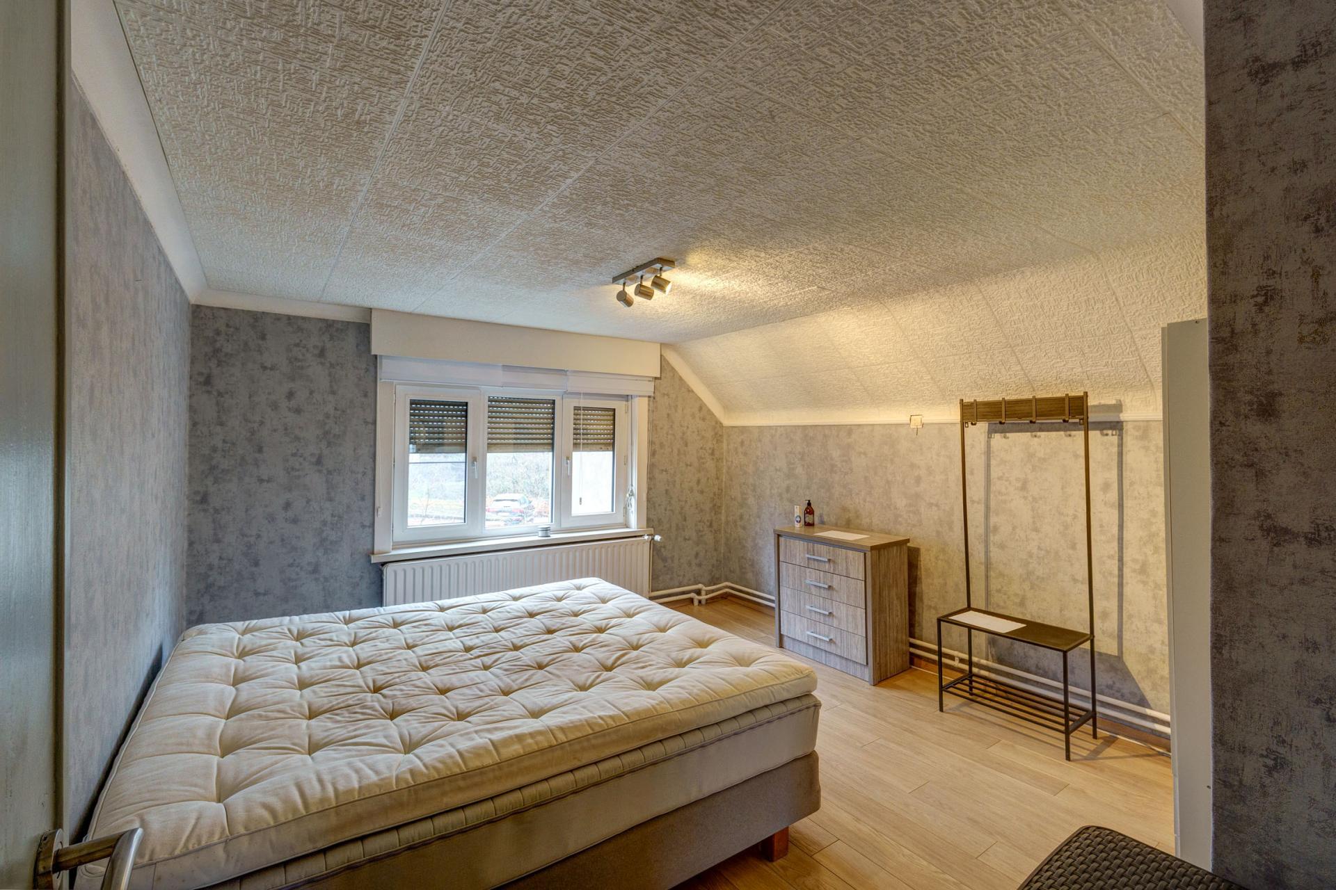 Ruime gezinswoning met 7 slpk in Meerhout - Gestel — foto
