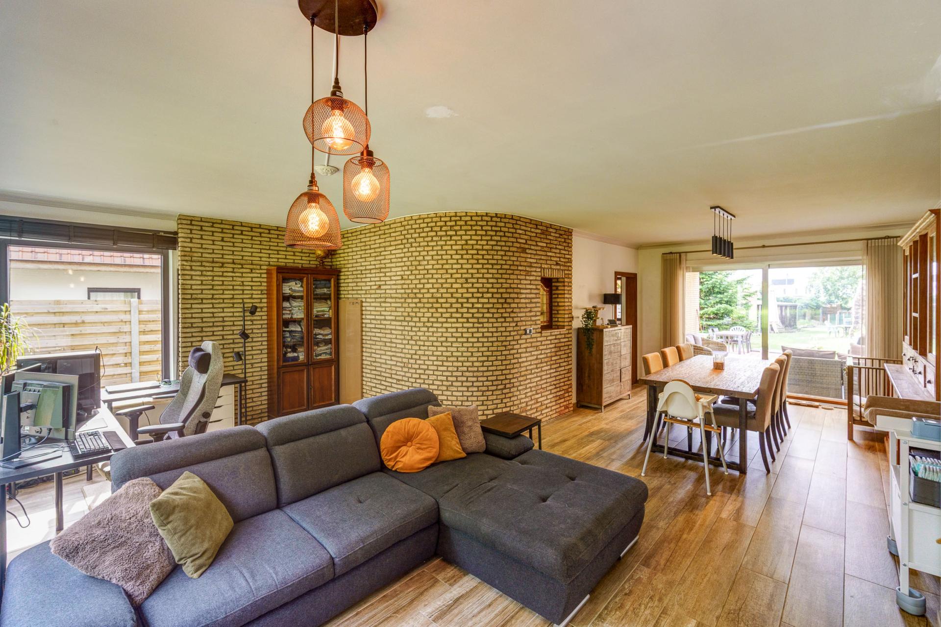 Woning op ruim perceel in Grobbendonk — foto