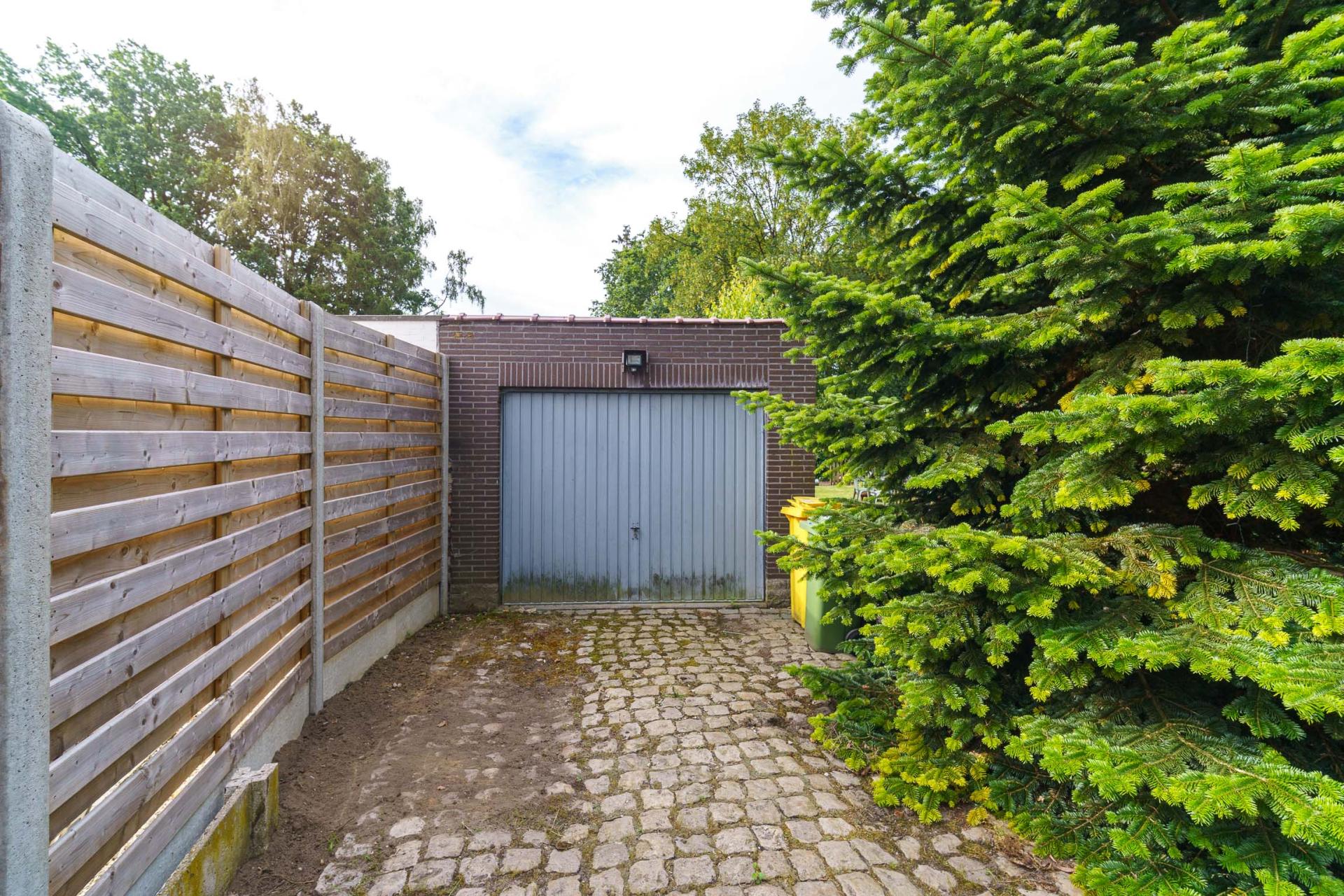 Woning op ruim perceel in Grobbendonk — foto