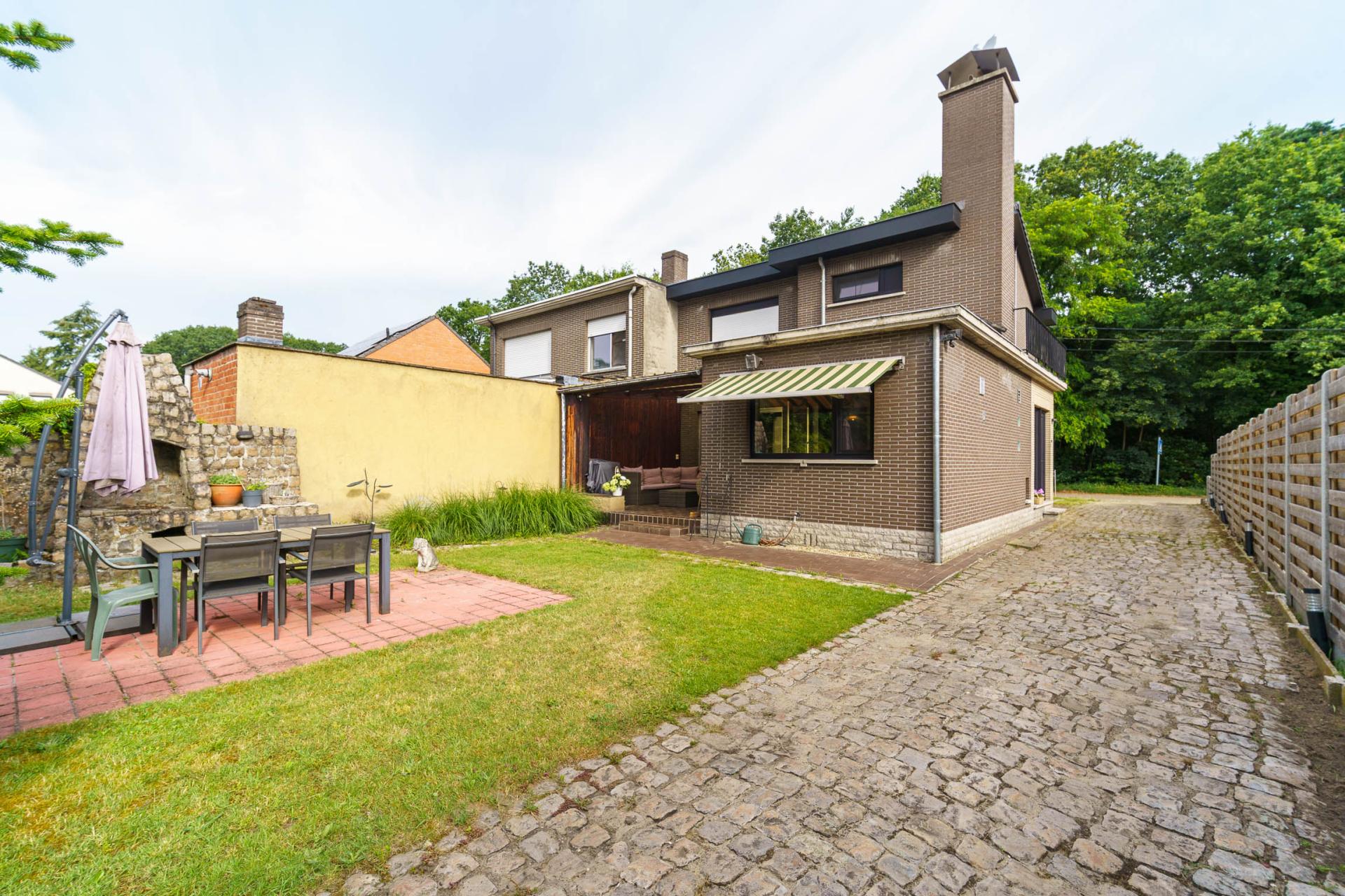 Woning op ruim perceel in Grobbendonk — foto