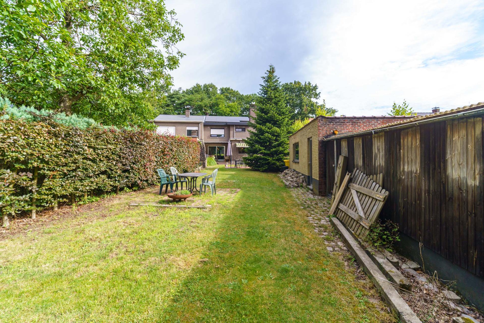 Woning op ruim perceel in Grobbendonk — foto