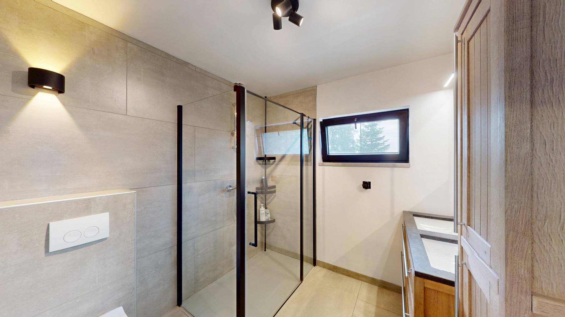 Woning op ruim perceel in Grobbendonk — foto