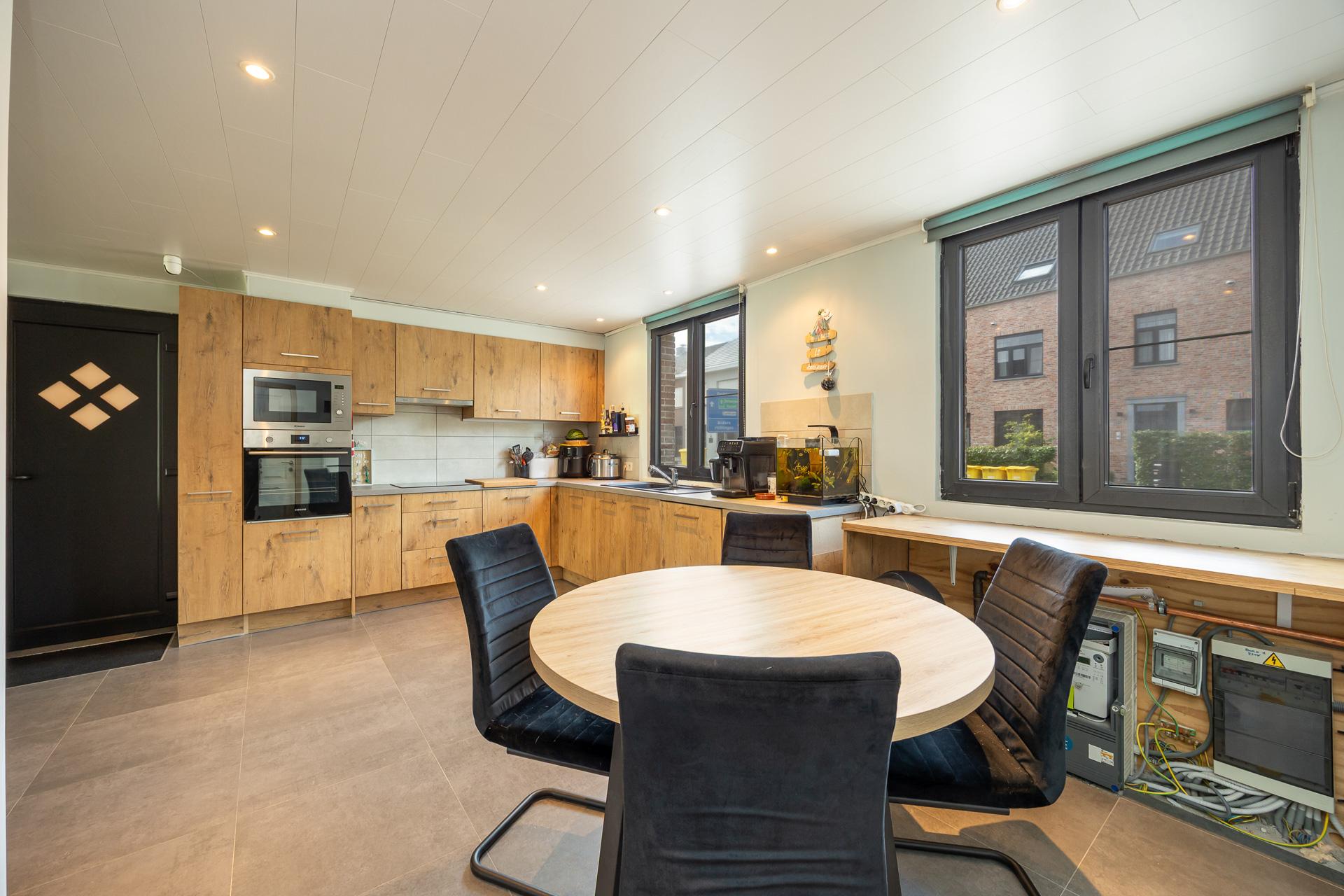 Volledig gerenoveerde woning te Herenthout — foto