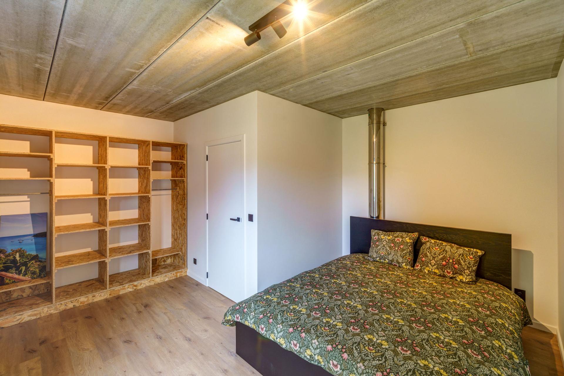 Moderne nieuwbouwwoning met garage en 2 ruime slpk in Balen — foto