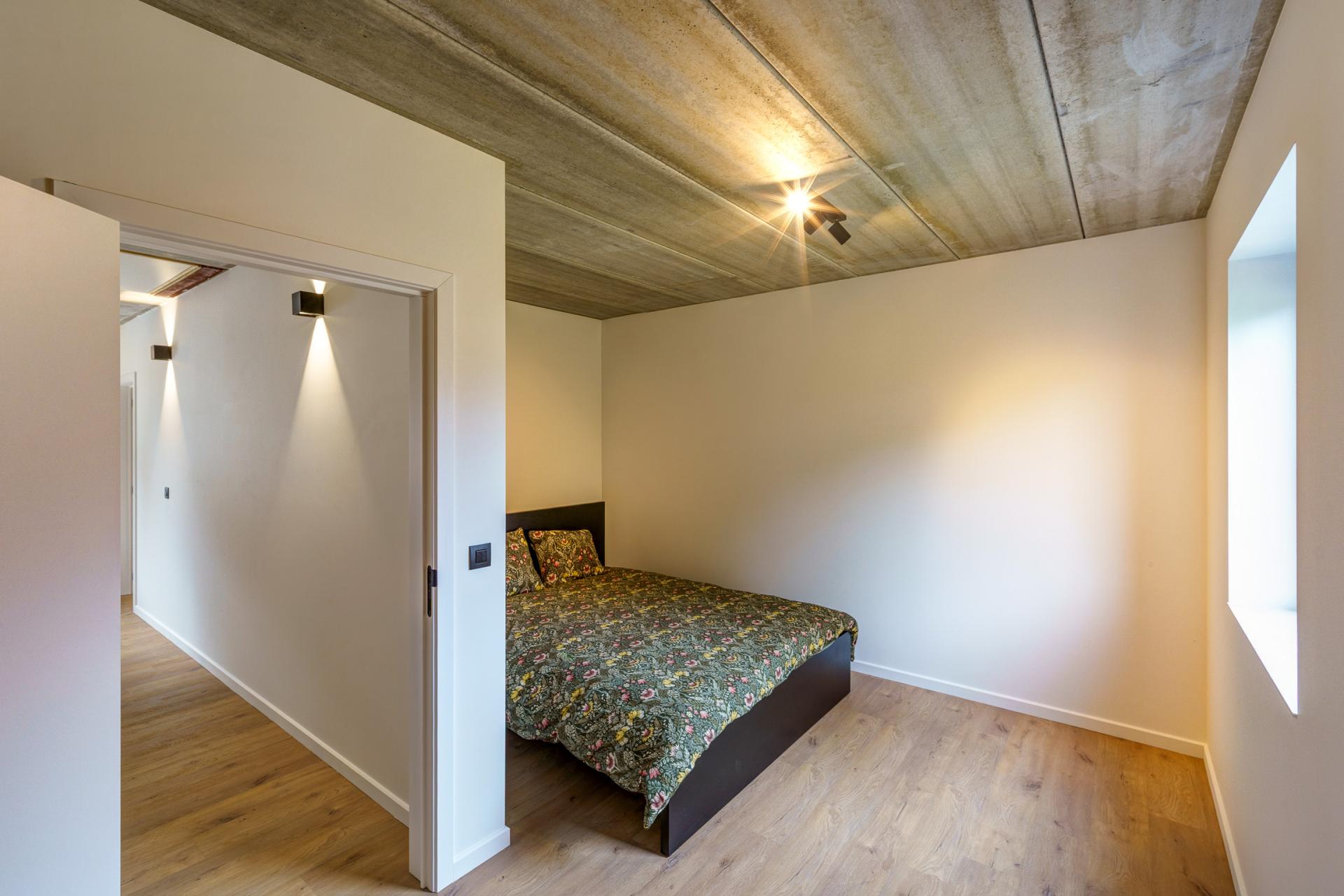 Moderne nieuwbouwwoning met garage en 2 ruime slpk in Balen — foto
