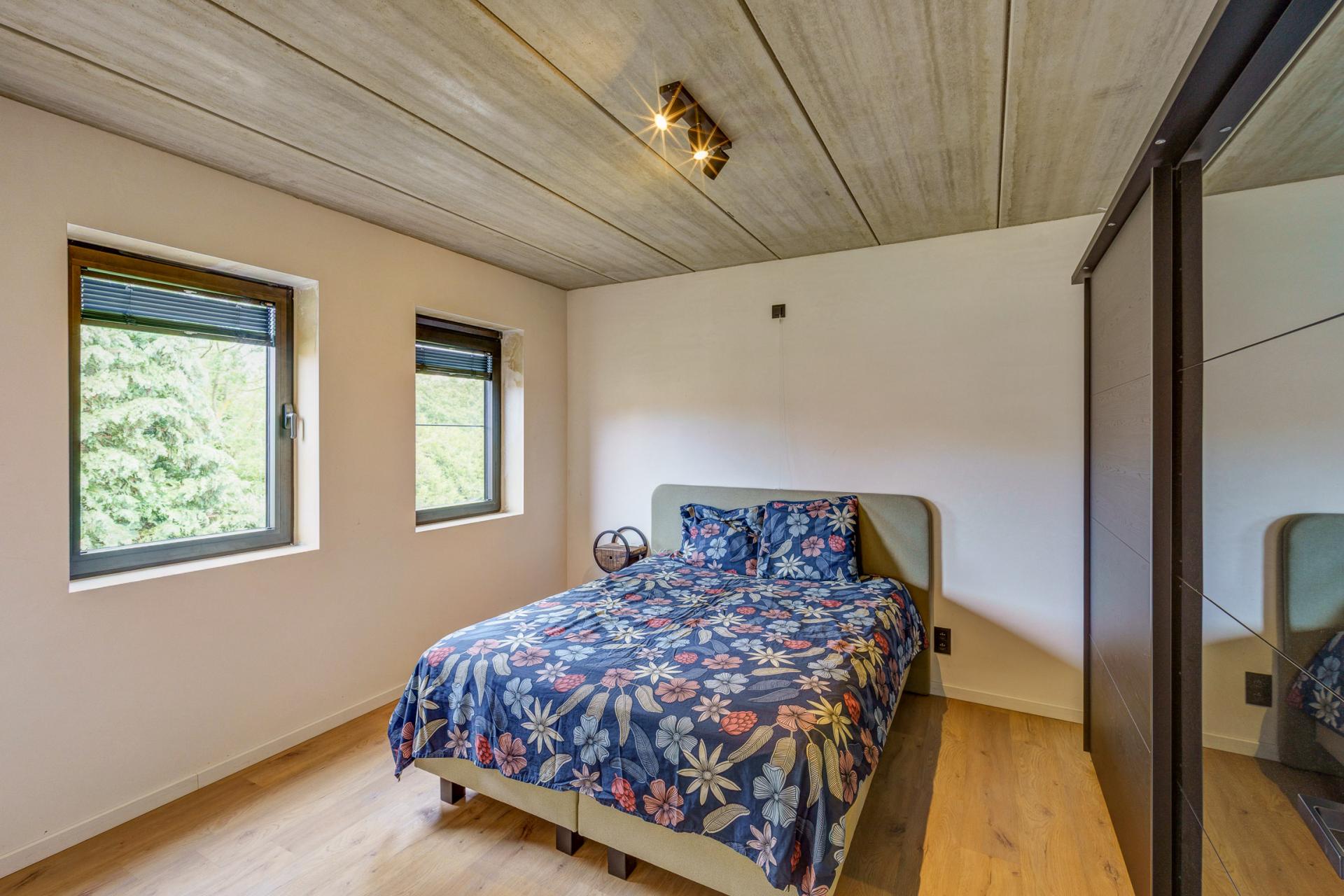 Moderne nieuwbouwwoning met garage en 2 ruime slpk in Balen — foto
