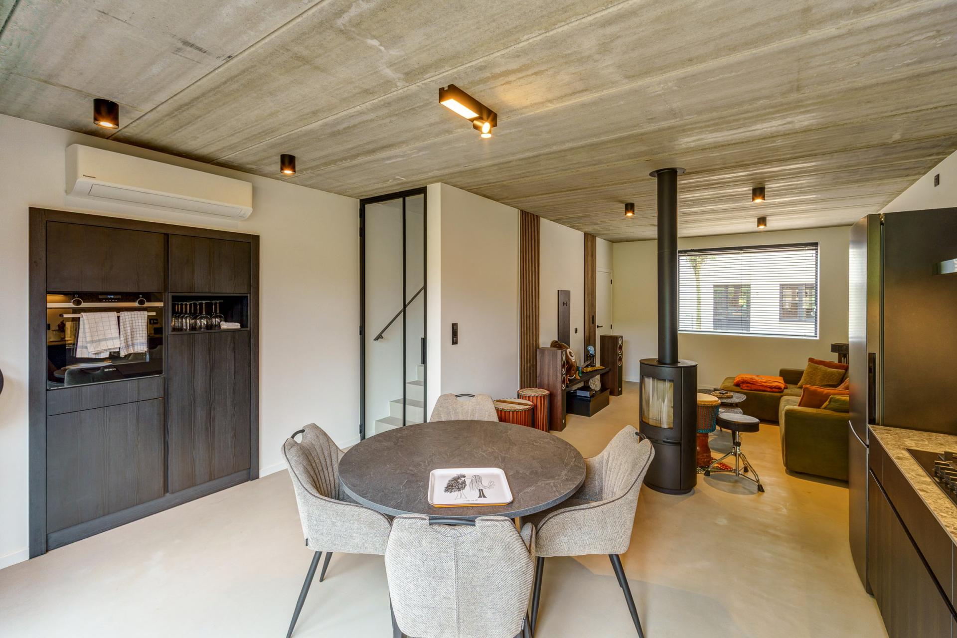 Moderne nieuwbouwwoning met garage en 2 ruime slpk in Balen — foto