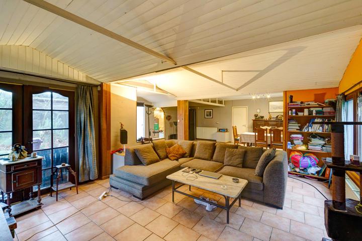 Te renoveren/af te breken woning in Schoten — foto