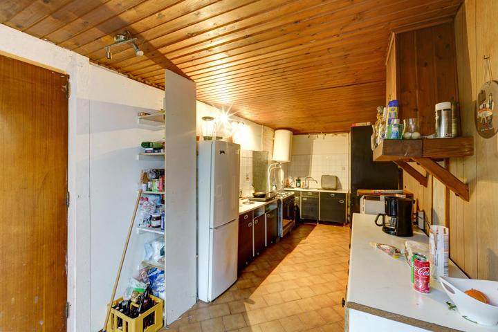 Te renoveren/af te breken woning in Schoten — foto