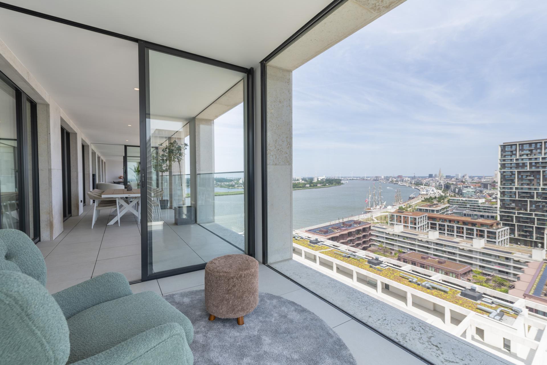Exclusieve high-end loft op de 16de verdieping - Nieuw Zuid — foto