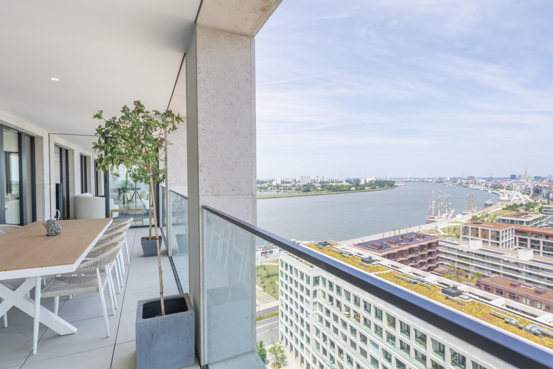 Exclusieve high-end loft op de 16de verdieping - Nieuw Zuid — foto