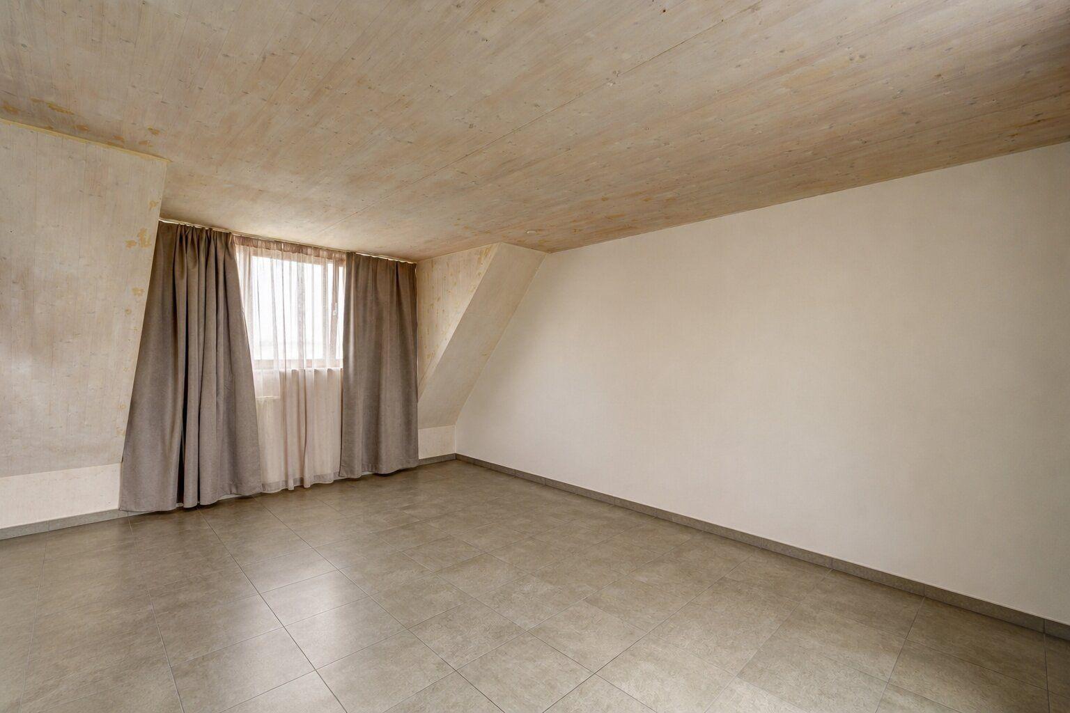 Instapklaar duplexappartement nabij Park Spoor Noord — foto