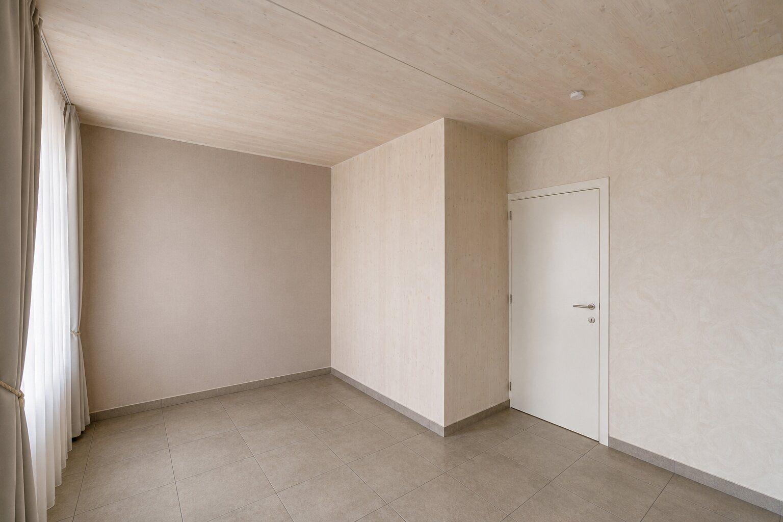 Instapklaar duplexappartement nabij Park Spoor Noord — foto