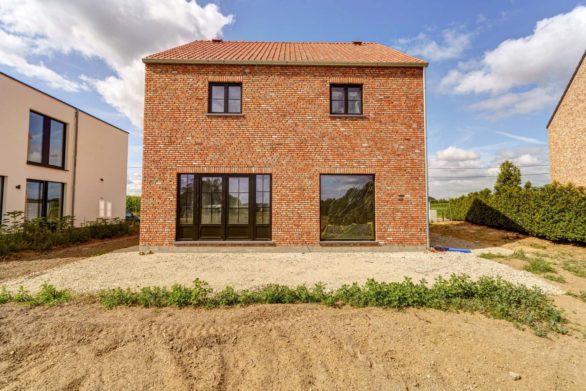 Nieuwbouw met uitbreidingsmogelijkheden in Meensel-Kiezegem — foto