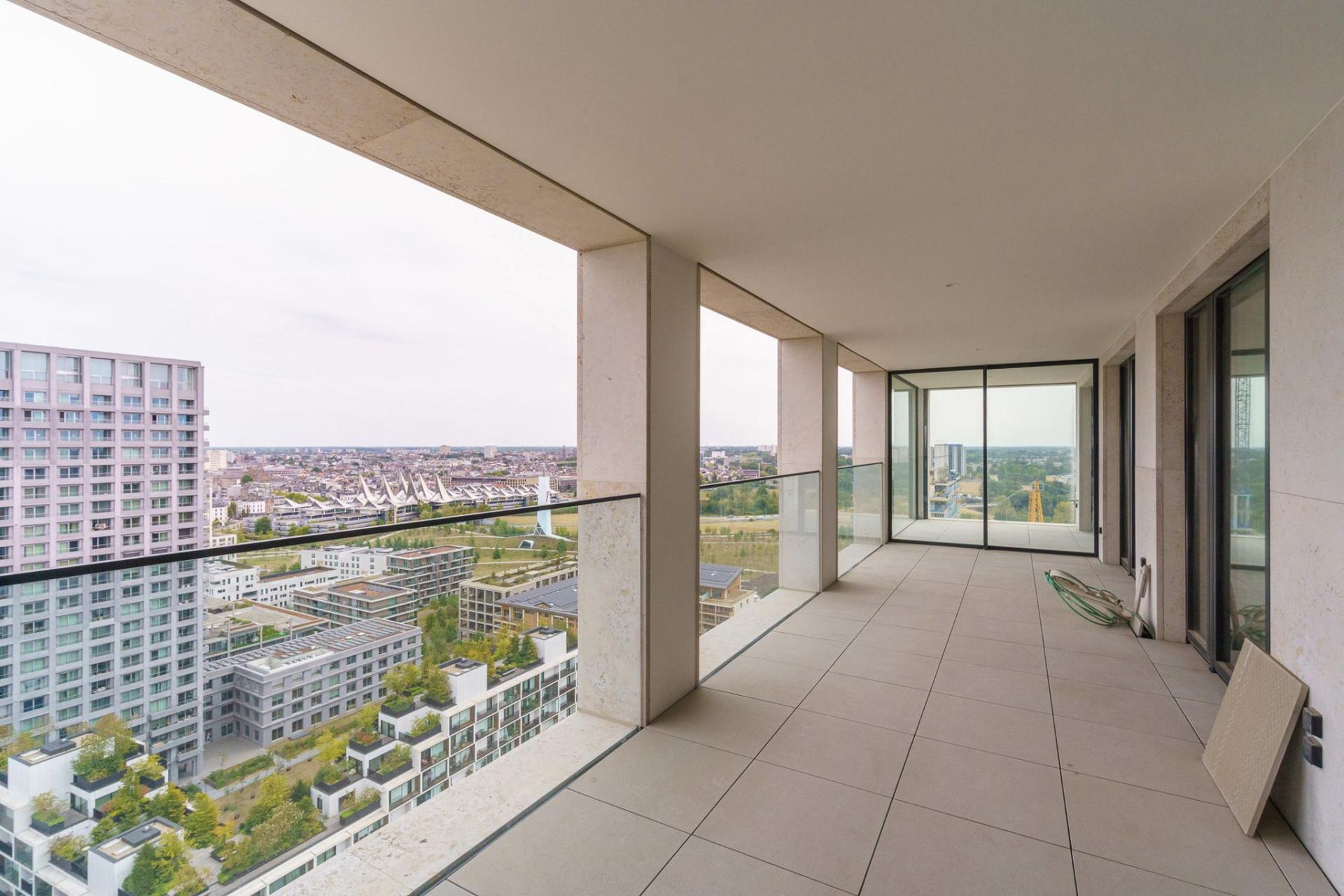 Luxe loft met uitzicht Schelde en skyline Antwerpen — foto