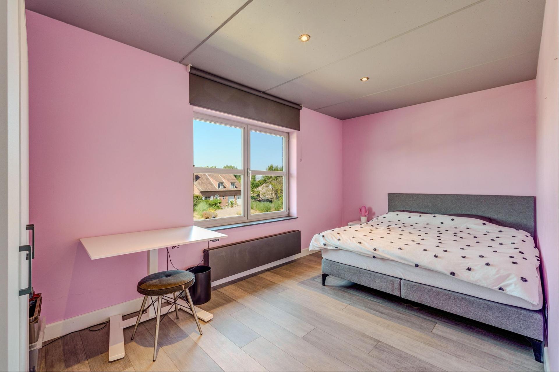 Ruime villa met 4 slaapkamers te Putte — foto