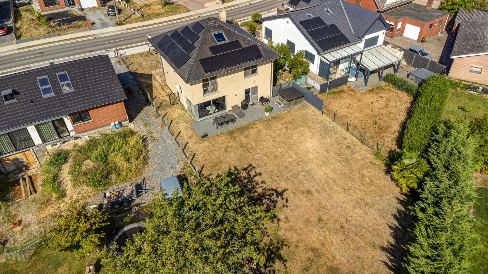 Ruime villa met 4 slaapkamers te Putte — foto