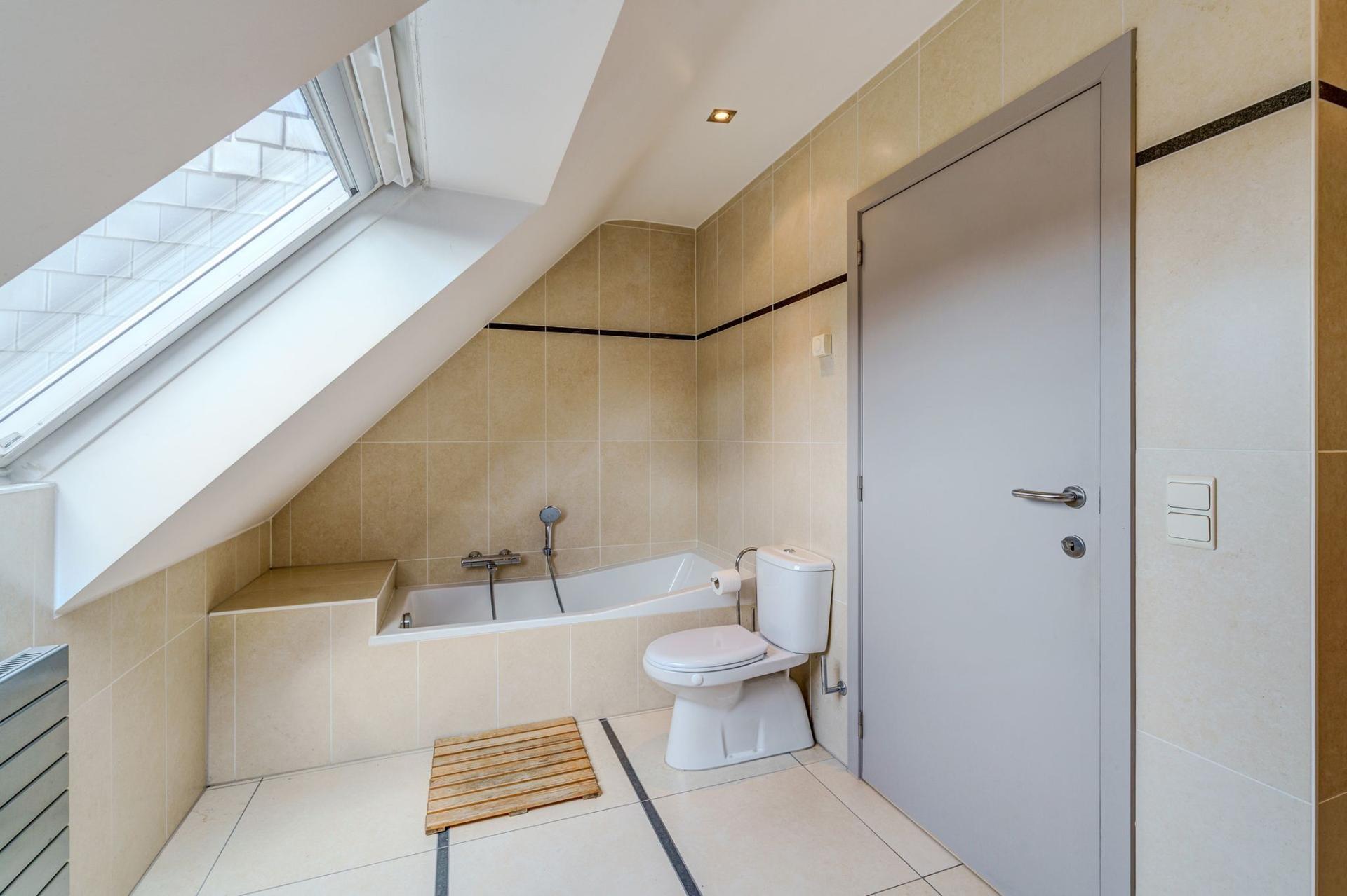 Exclusief penthouse, twee slpks en riant zonneterras in Geel — foto