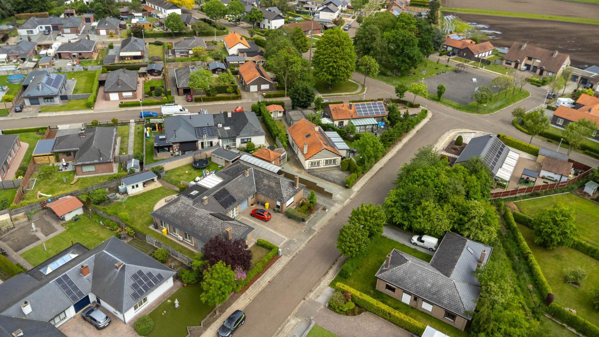 Halfopen laagbouwwoning met 3 slpks in Heist-op-den-Berg — foto