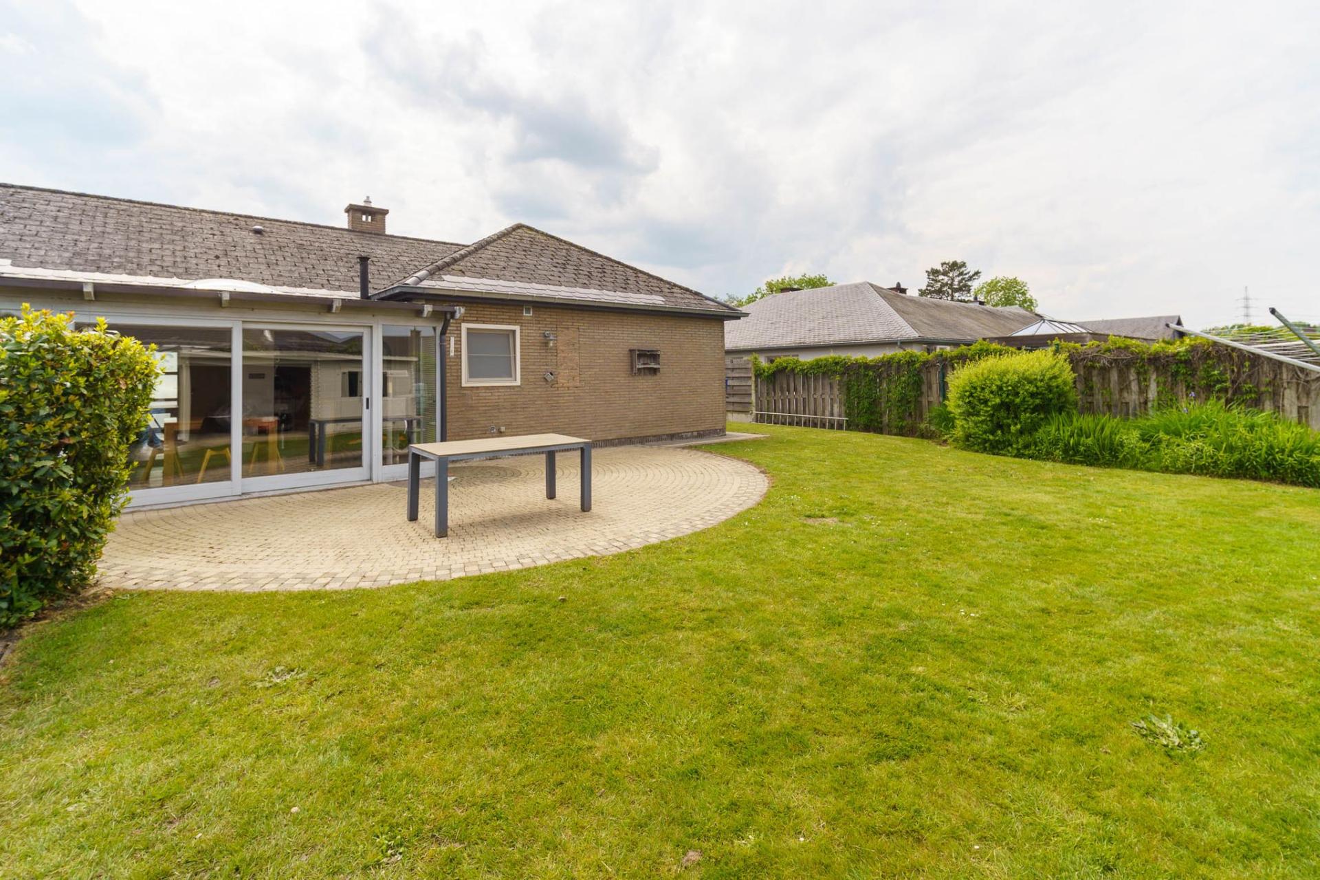 Halfopen laagbouwwoning met 3 slpks in Heist-op-den-Berg — foto