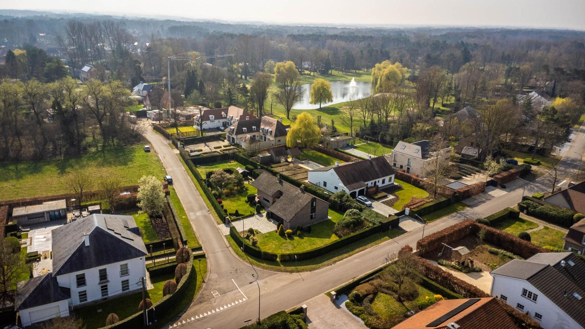Villa op toplocatie aan golf van Keerbergen — foto