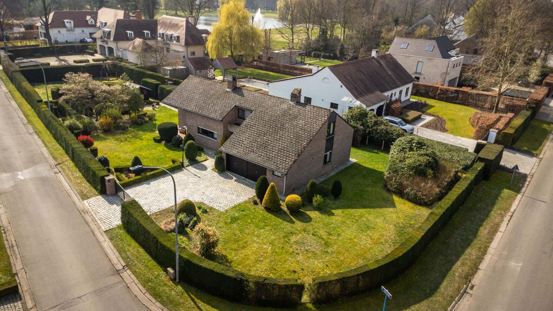 Villa op toplocatie aan golf van Keerbergen — foto