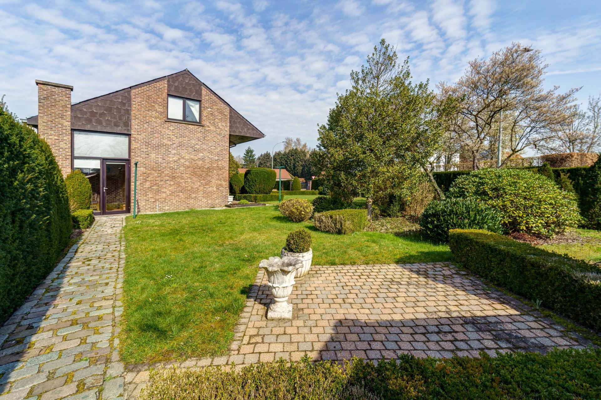 Villa op toplocatie aan golf van Keerbergen — foto