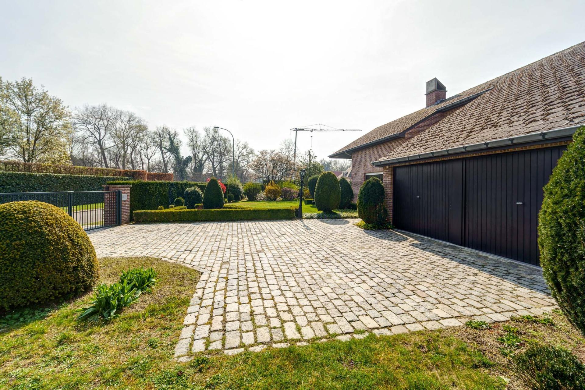 Villa op toplocatie aan golf van Keerbergen — foto