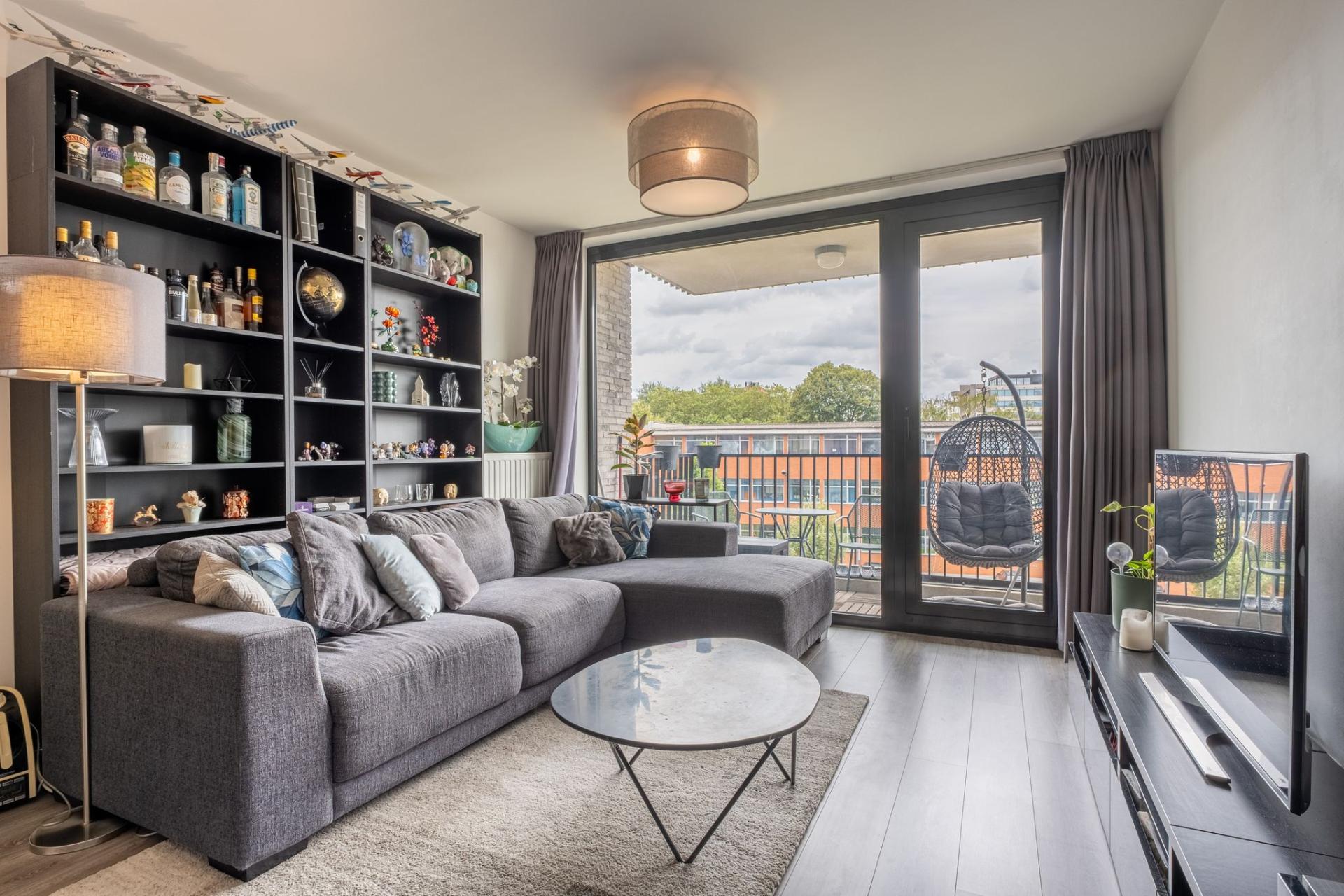 Instapklaar 2 slk appartement grens Zurenborg — foto