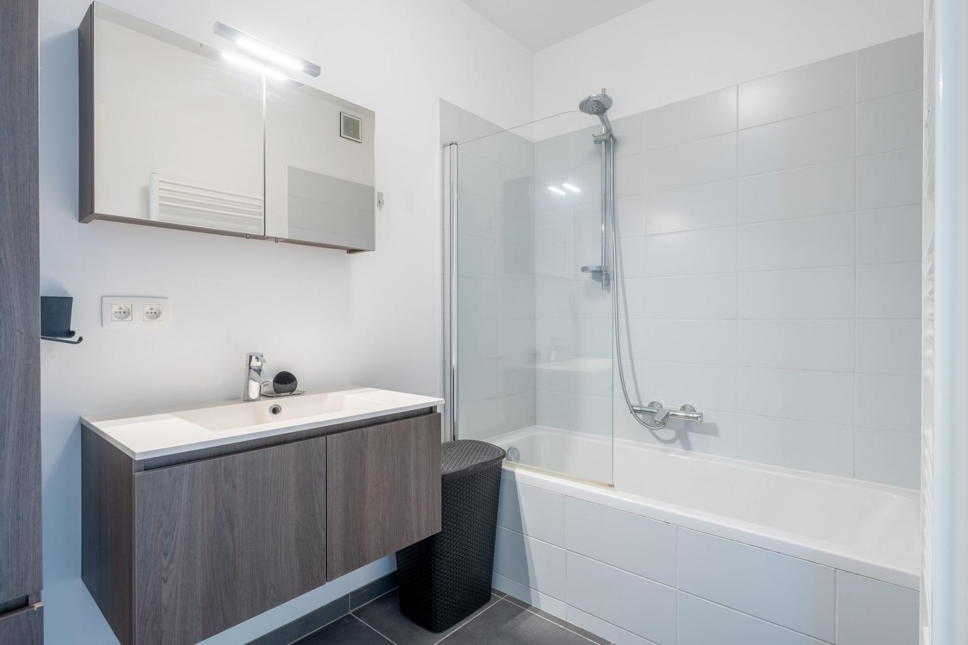 Instapklaar 2 slk appartement grens Zurenborg — foto