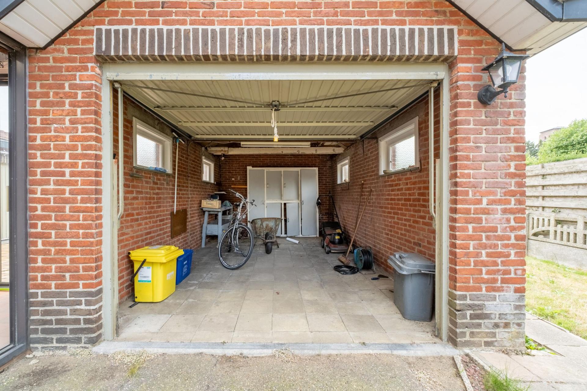 Te renoveren woning met 3 slpk op perceel van 488m² in balen — foto
