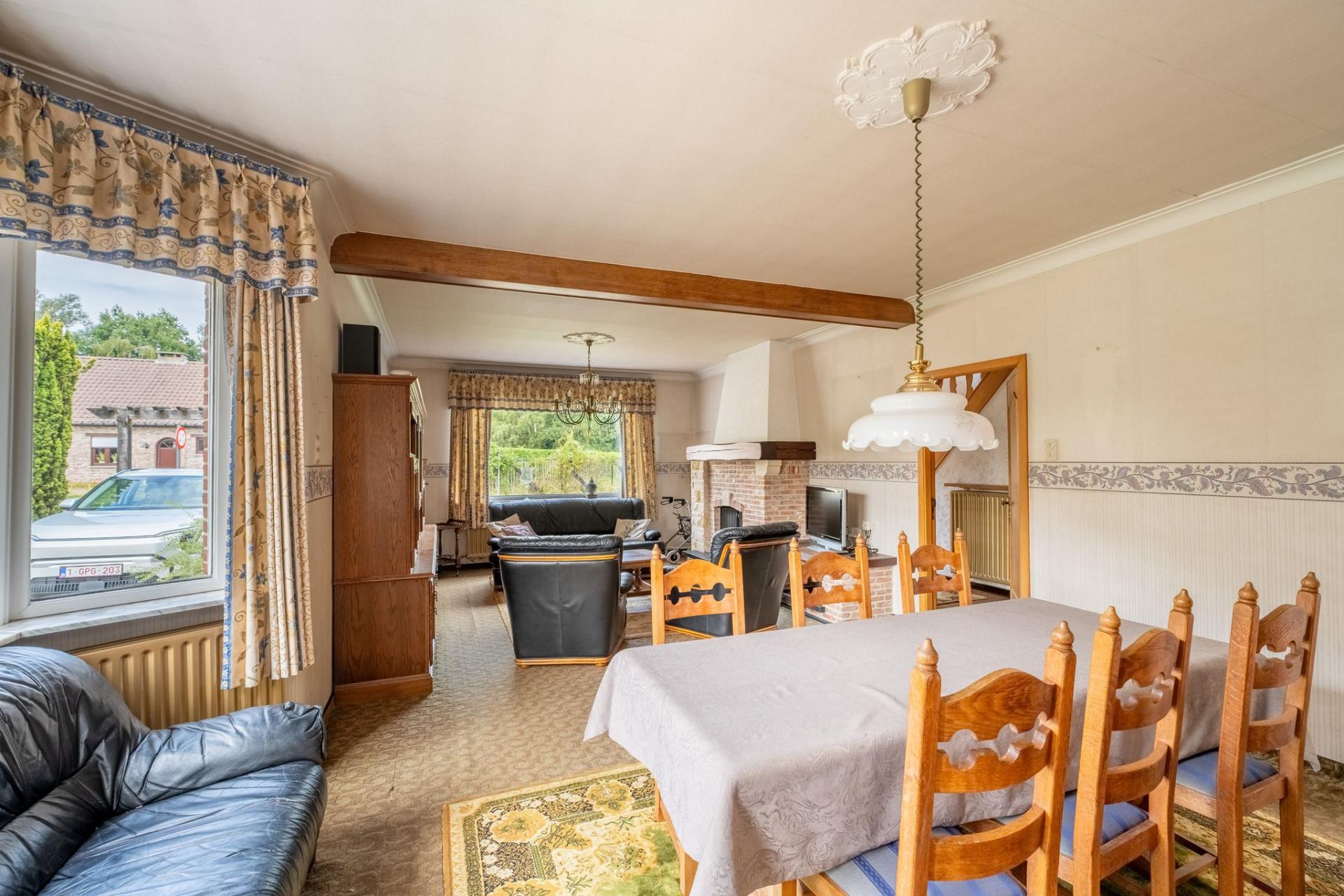 Te renoveren woning met 3 slpk op perceel van 488m² in balen — foto