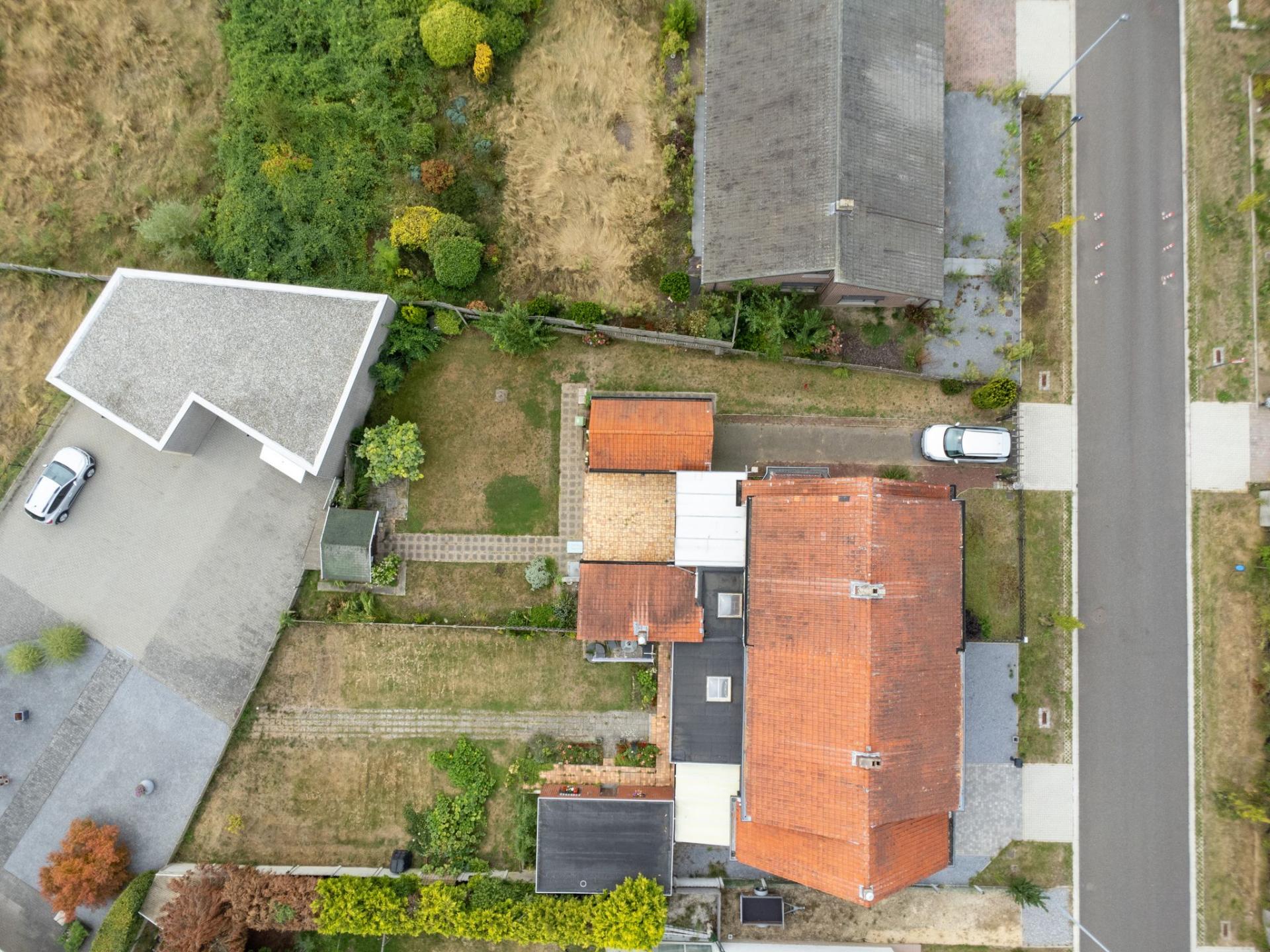 Te renoveren woning met 3 slpk op perceel van 488m² in balen — foto