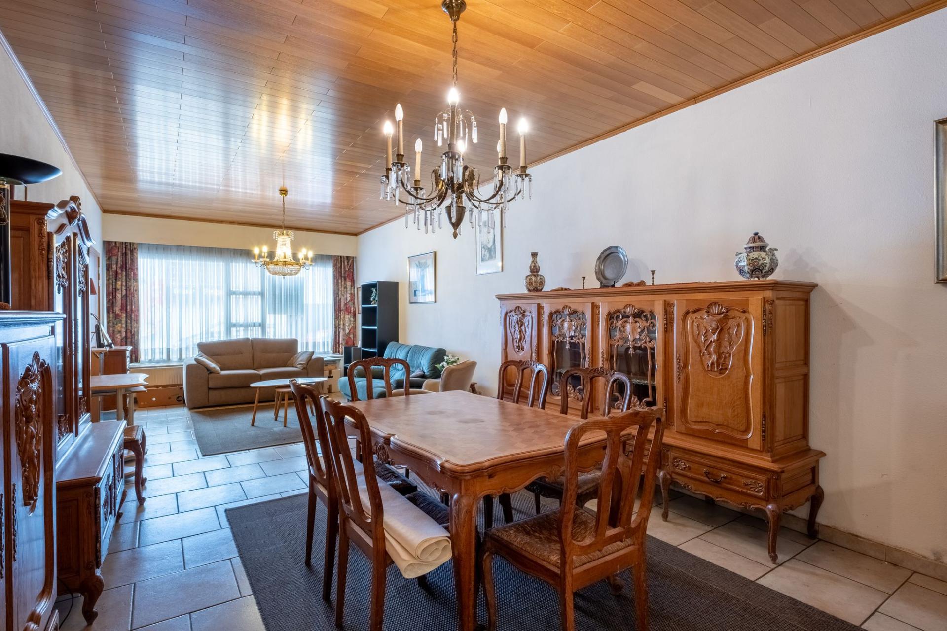 Op te frissen appartement in kleinschalig gebouw in Berlaar — foto