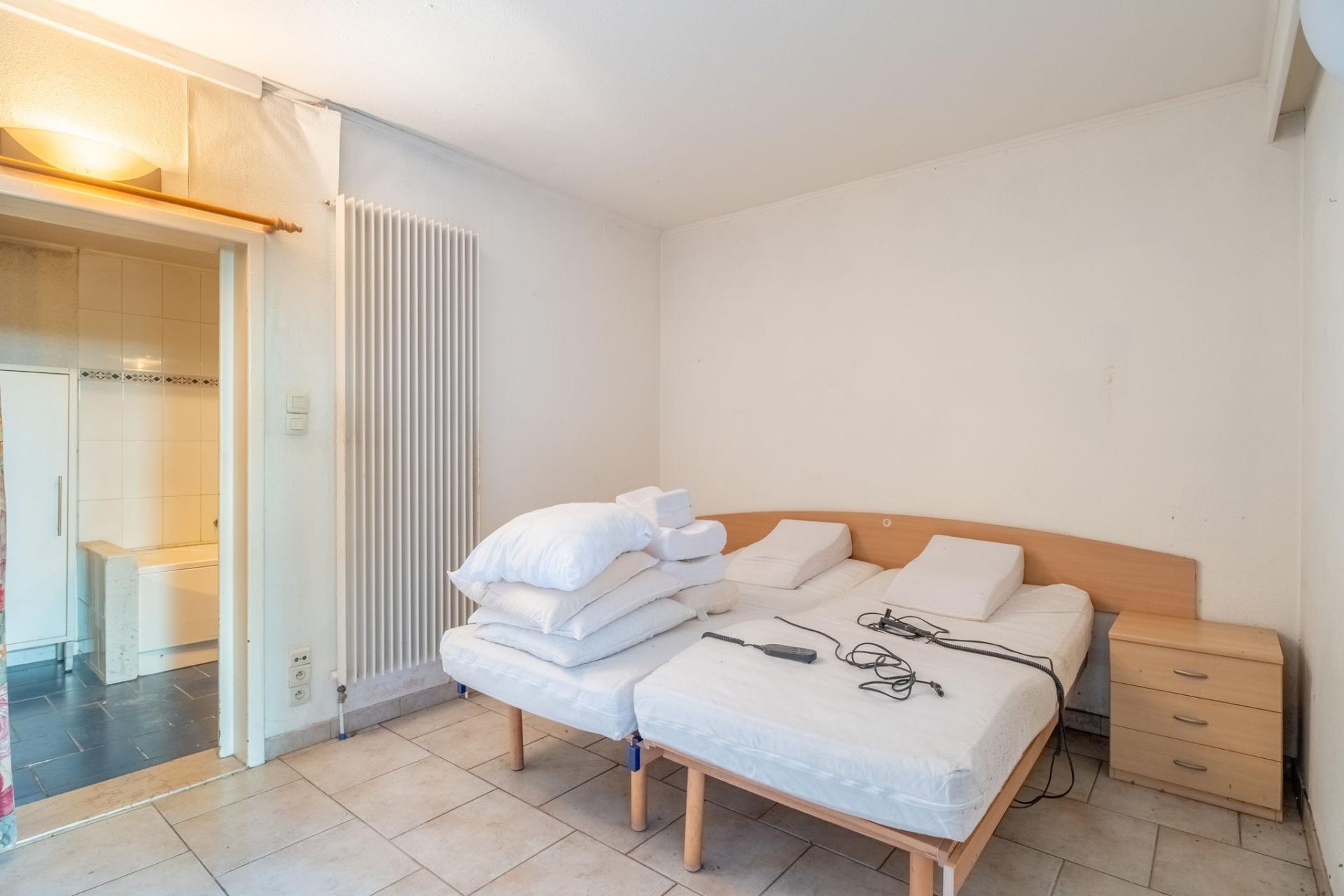 Op te frissen appartement in kleinschalig gebouw in Berlaar — foto
