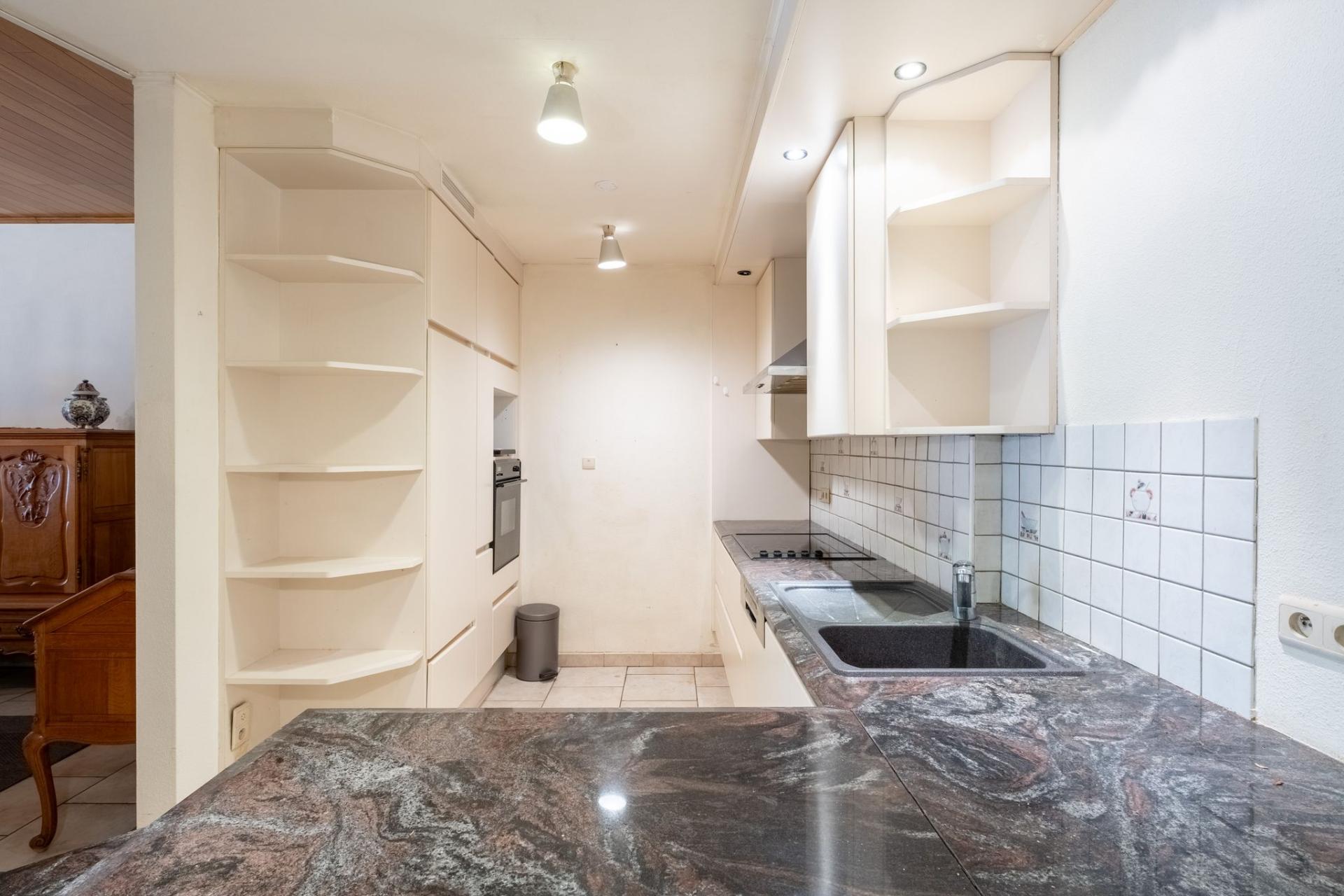 Op te frissen appartement in kleinschalig gebouw in Berlaar — foto