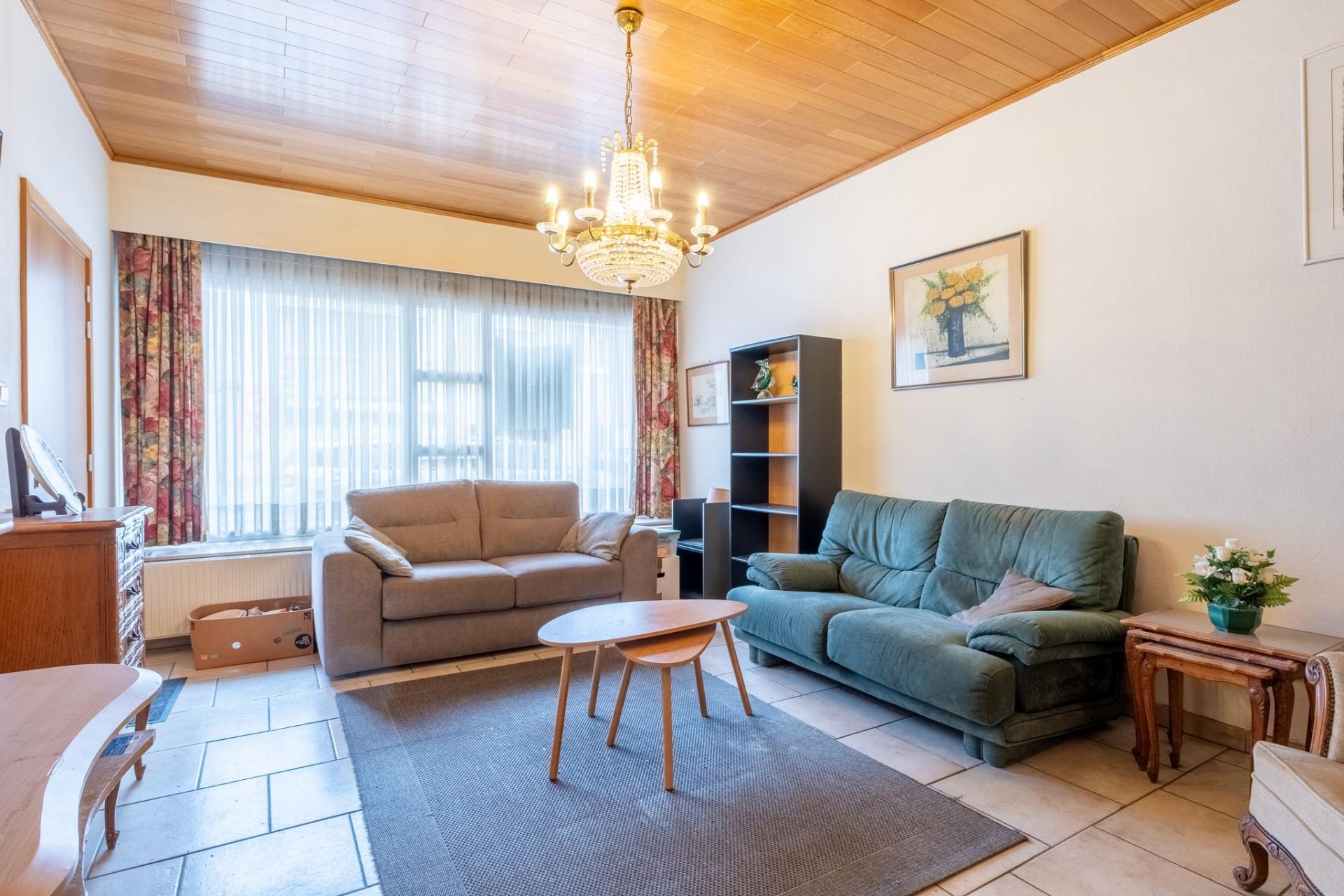 Op te frissen appartement in kleinschalig gebouw in Berlaar — foto